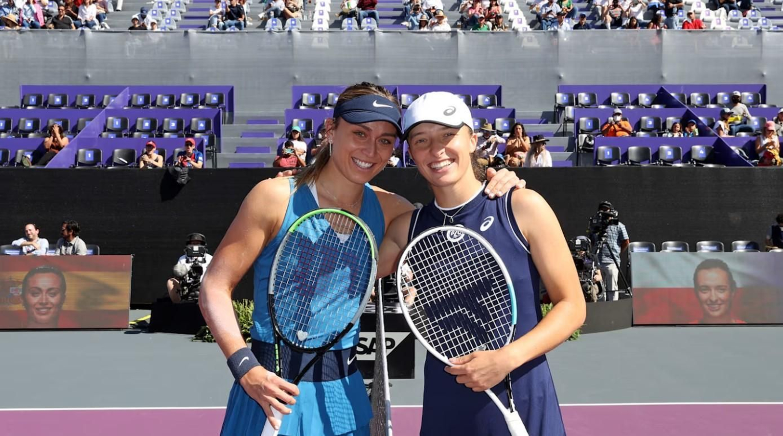 Paula Badosa e Iga Swiatek, en los Juegos de Tokio.