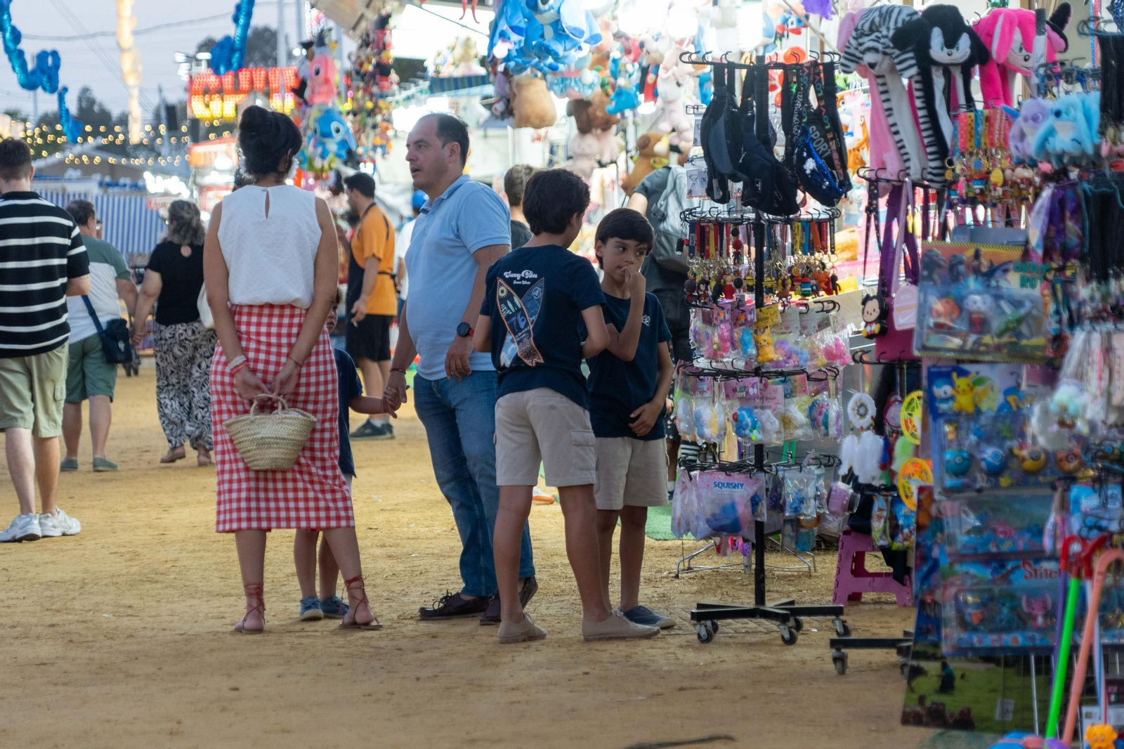 Colombinas 2025: Imágenes del ambiente el lunes 4 de agosto en las Fiestas Colombinas