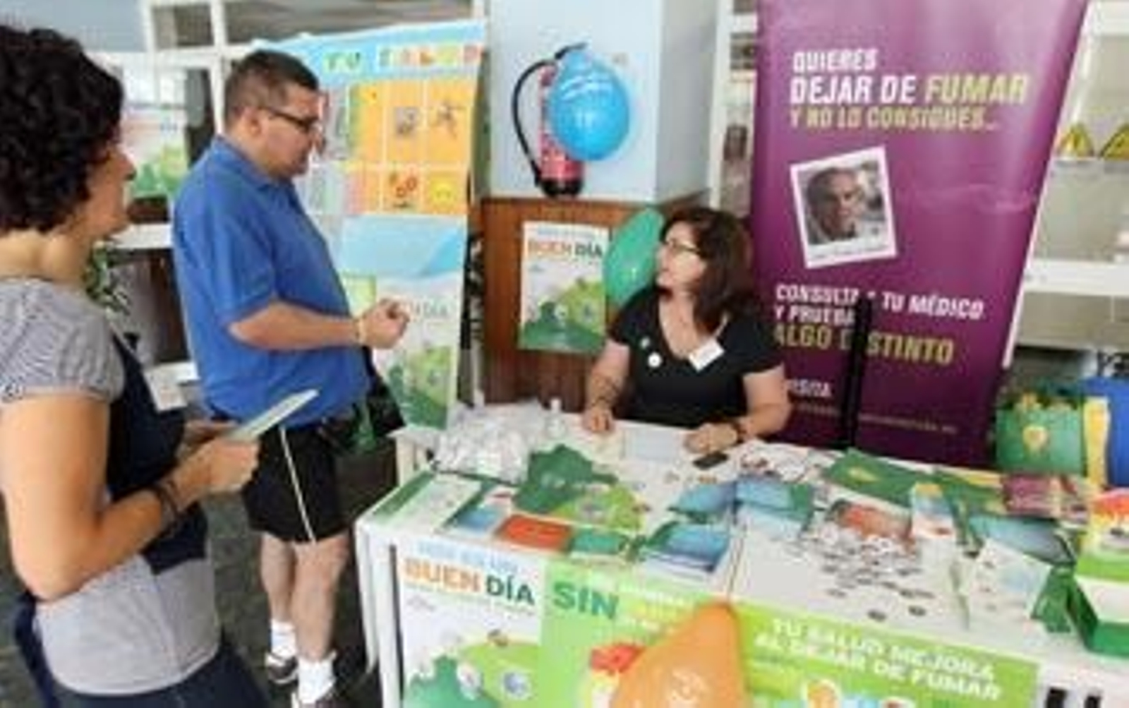 Unas mil personas intentan dejar el tabaco en los centros de salud