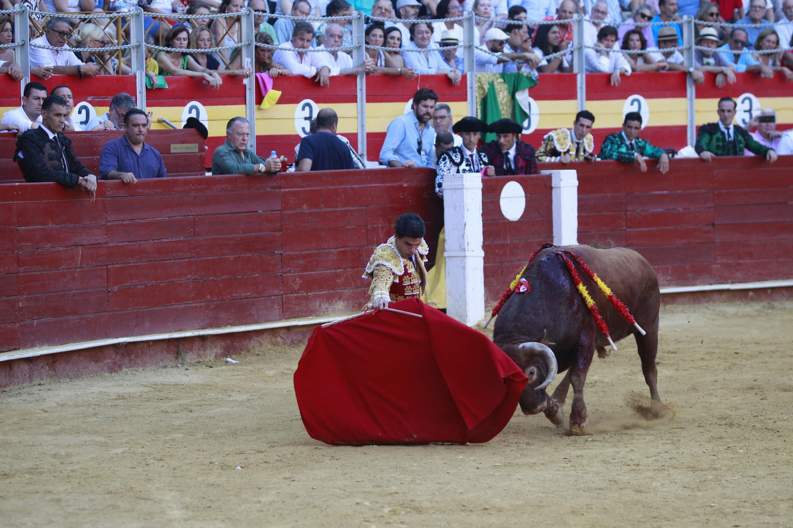 Triunfo del diestro Emilio de Justo en la Corrida de Toros de la Feria de Almería 2023