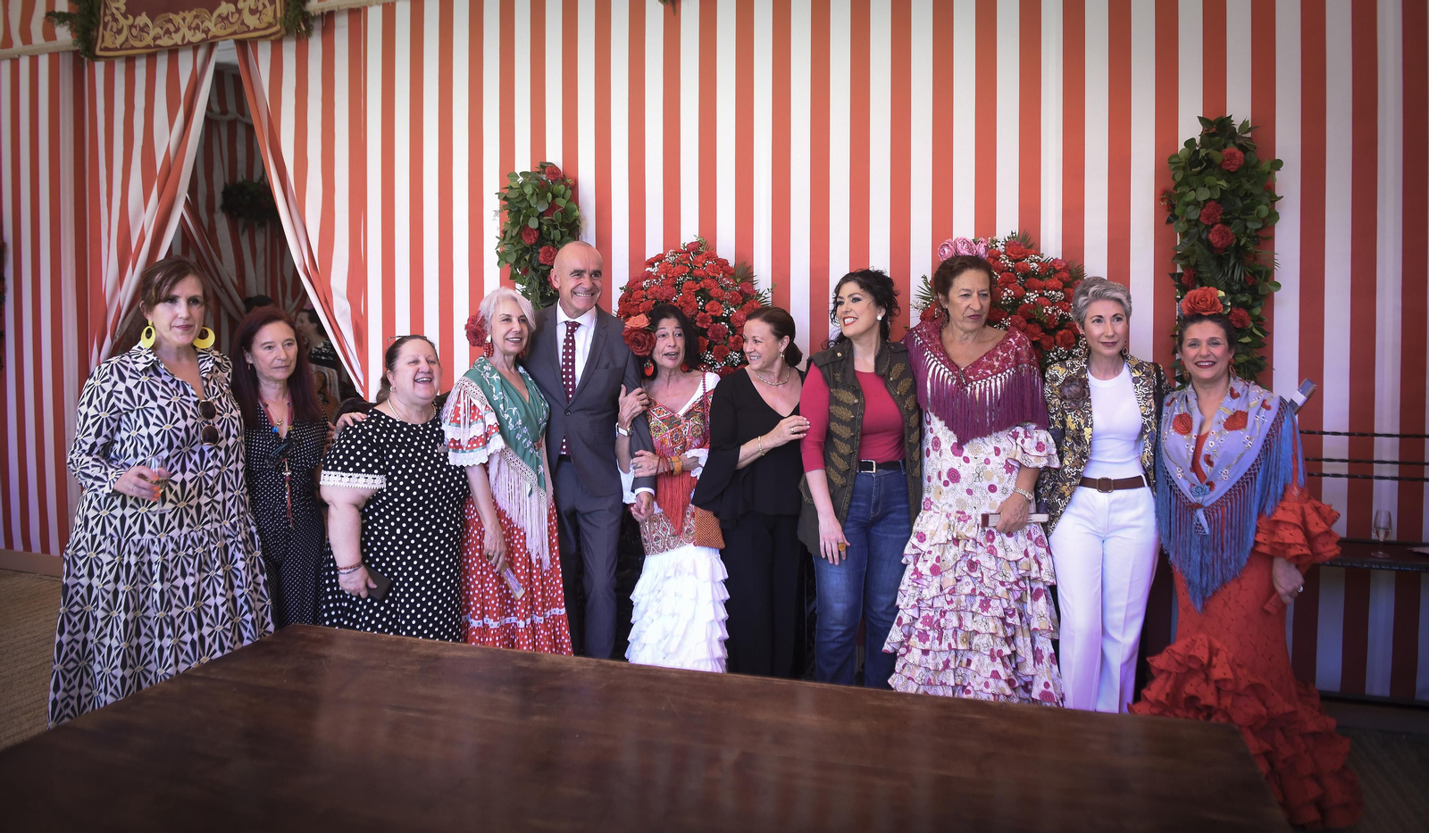 Sube la temperatura y el glamour en el lunes de Feria de Abril 2023