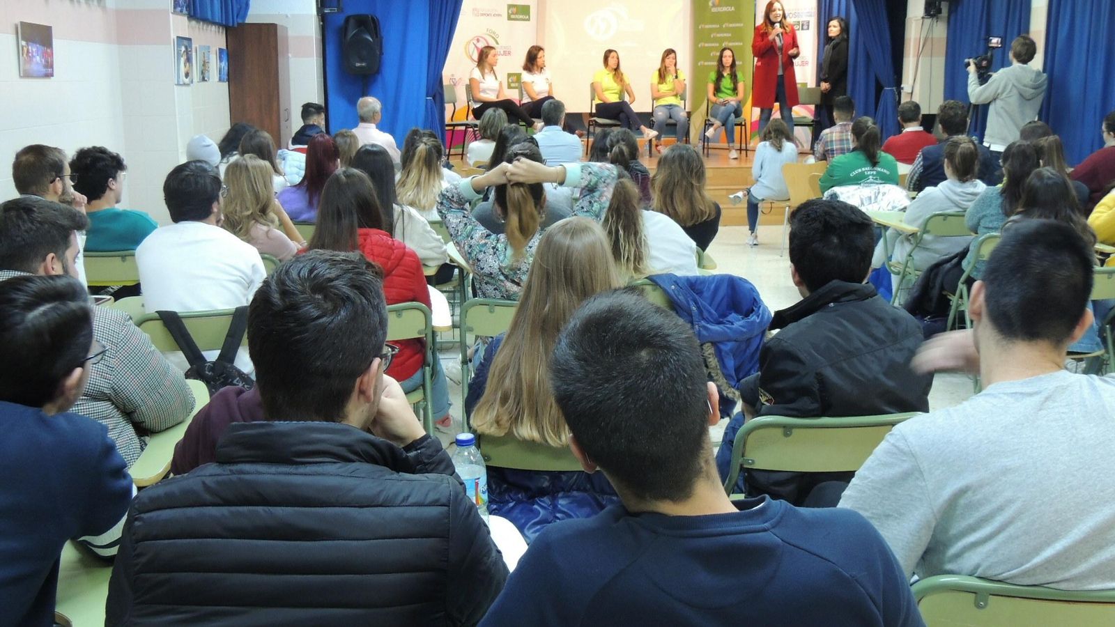 María Teresa Flores, concejala del Ayuntamiento, en la presentación de los actos.