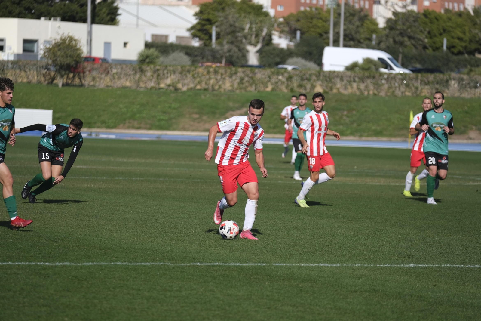 La UD Almería B, a fortalecer su estancia en 'play off'