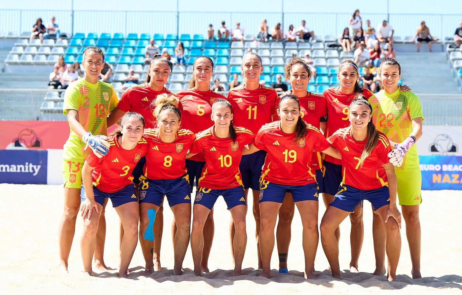 Once de la selección española en uno de los encuentros de la Euro Beach Soccer celebrada en Nazaré.