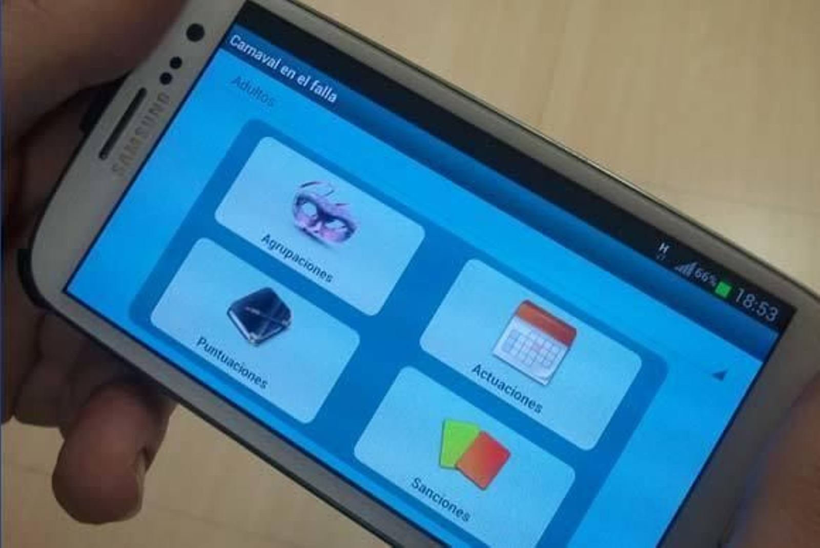 El Carnaval entra de lleno en el mercado de los 'smartphones'