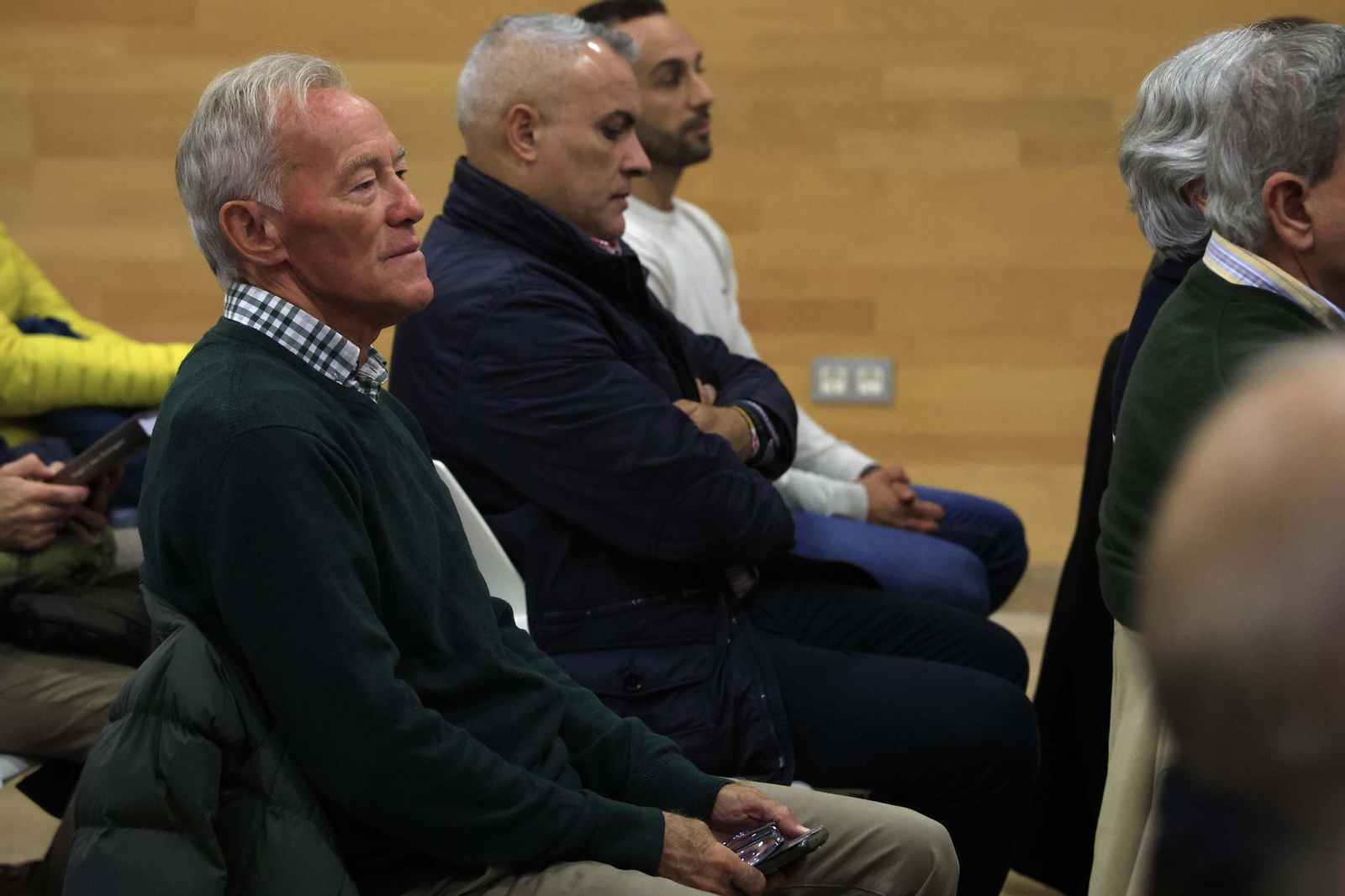Las fotos de la presentación del libro de Ángel Sáez 'Como el viento de Levante'