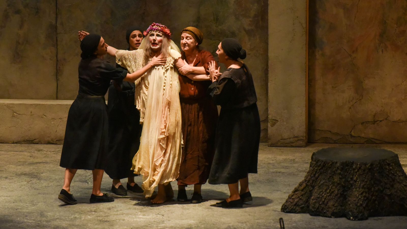 La casa de Bernada Alba en el Palacio de congresos de  La Línea