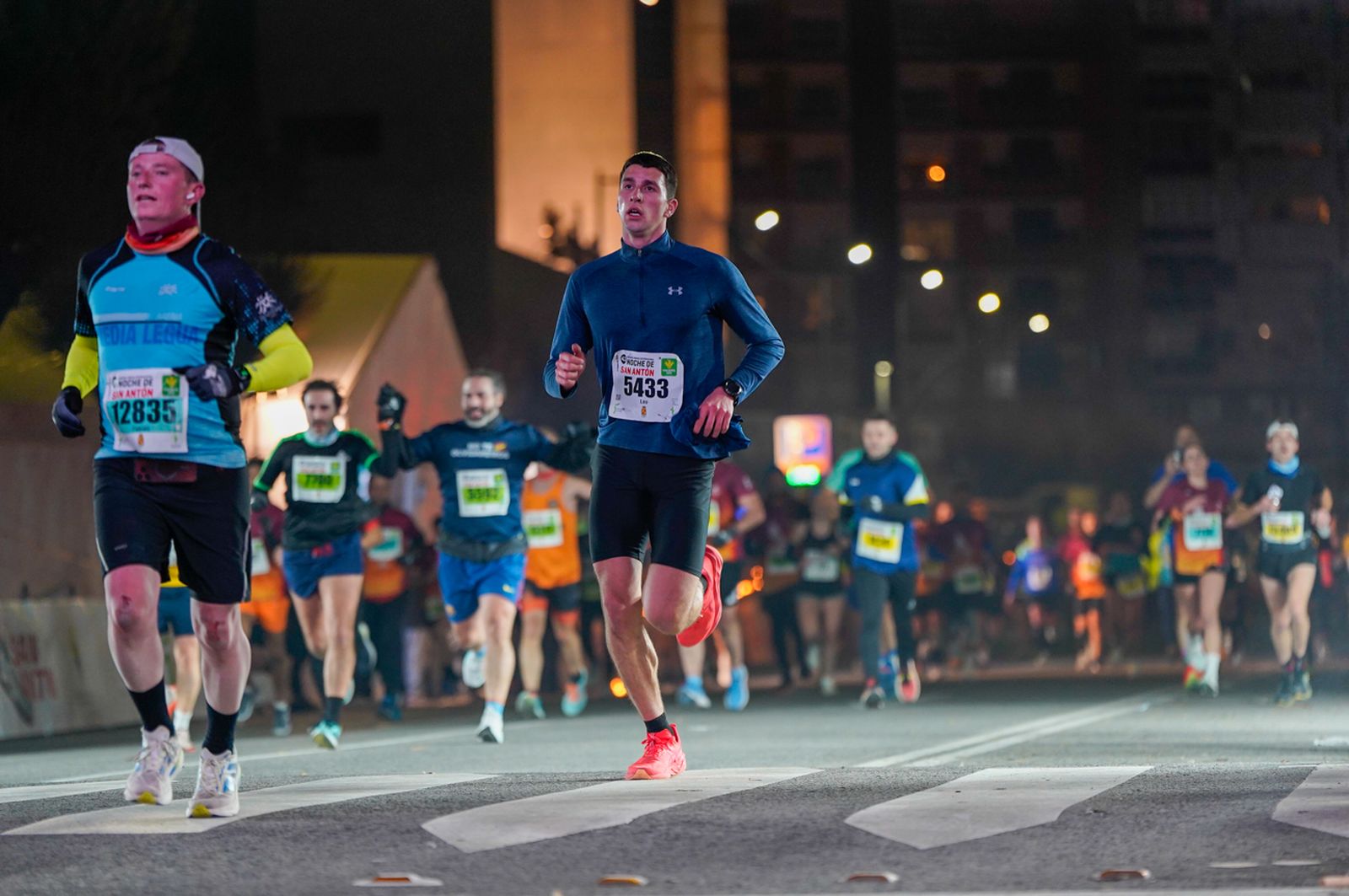 En imágenes: búscate en tu llegada a meta de la Carrera de San Antón 2026 (10)