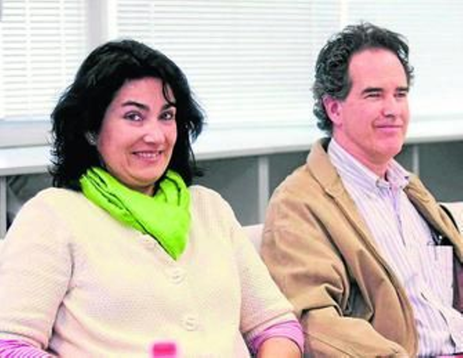 Lisa Guerrero, junto a su hermano Tony, en una reunión en Diputación.