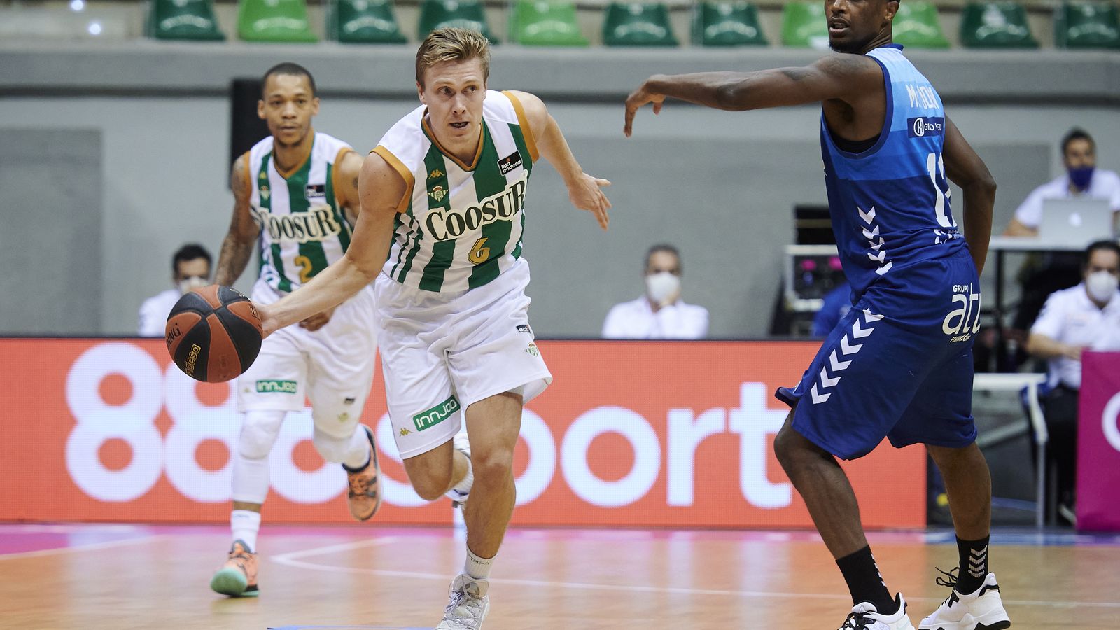 Borg supera a McFadden.