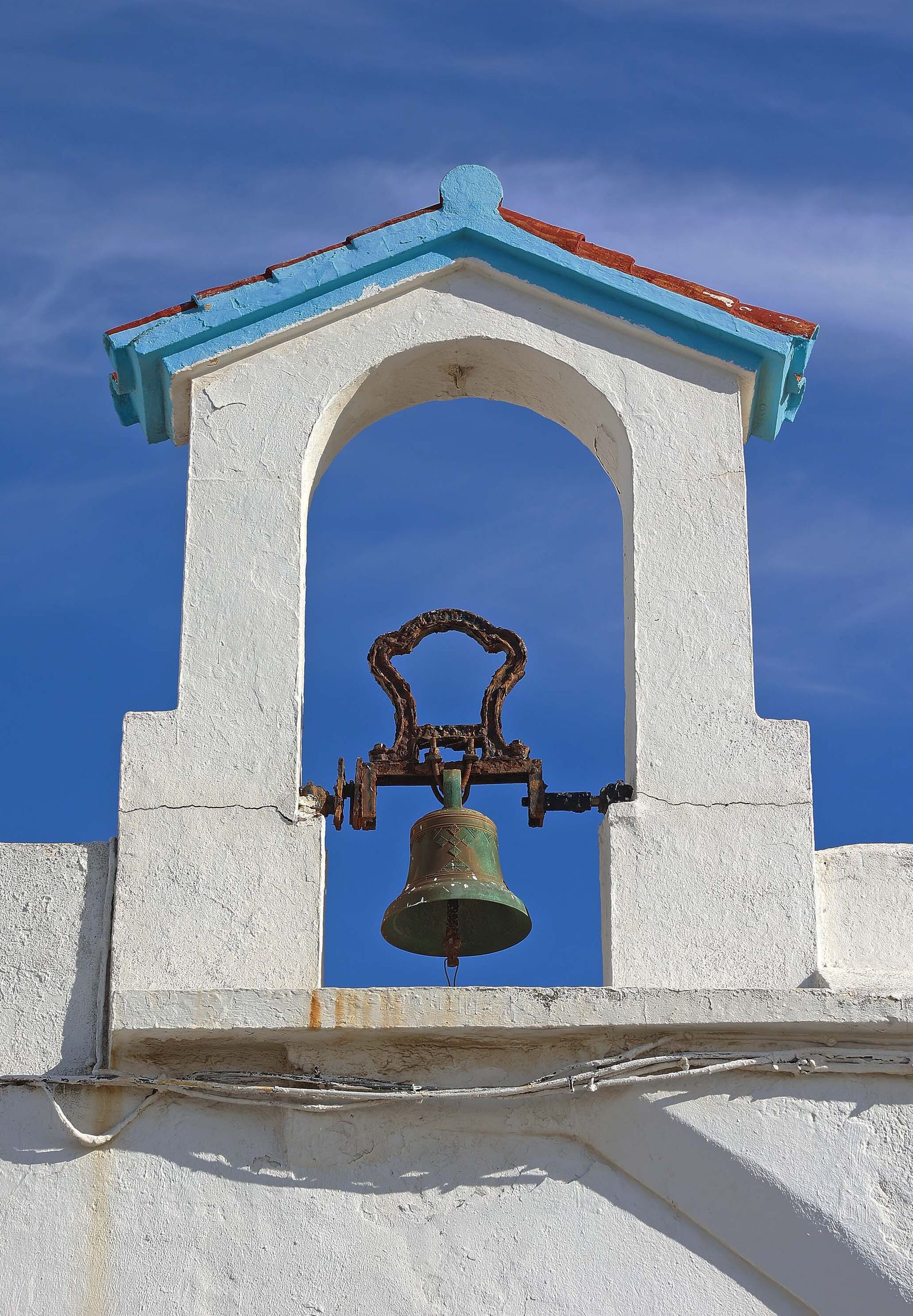 Imágenes de los desperfectos de la iglesia Nuestra Señora del Carmen en La Línea