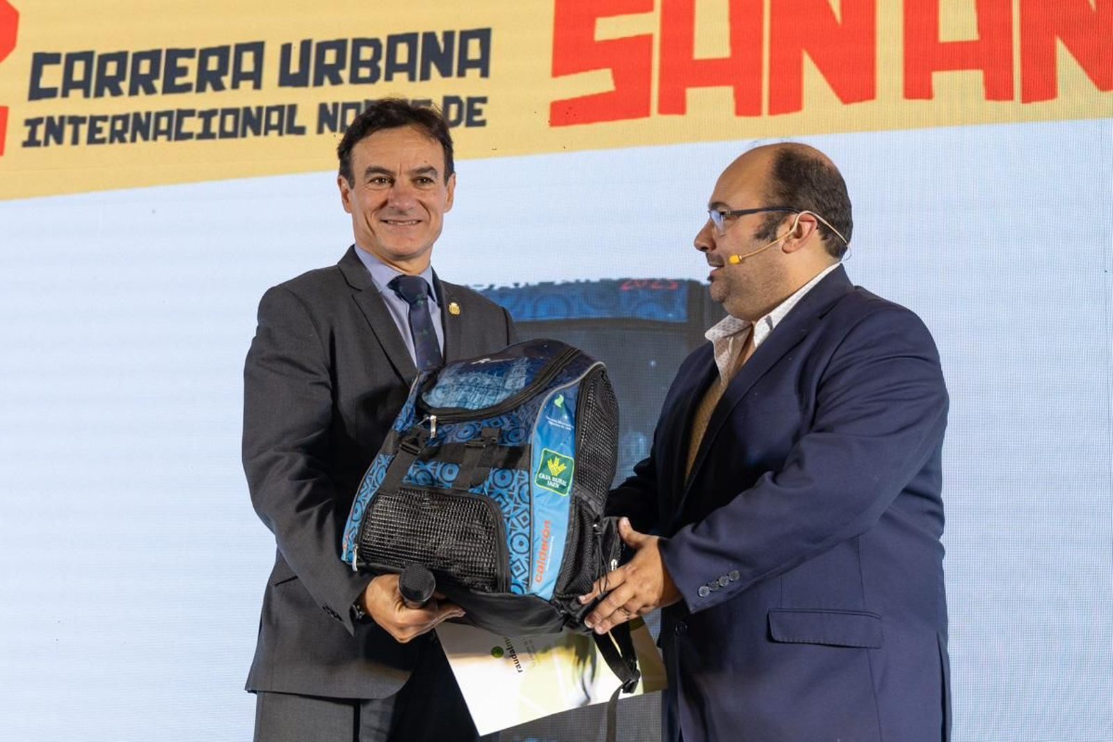 La presentación de la XLII Carrera Urbana Internacional Noche de San Antón, en imágenes