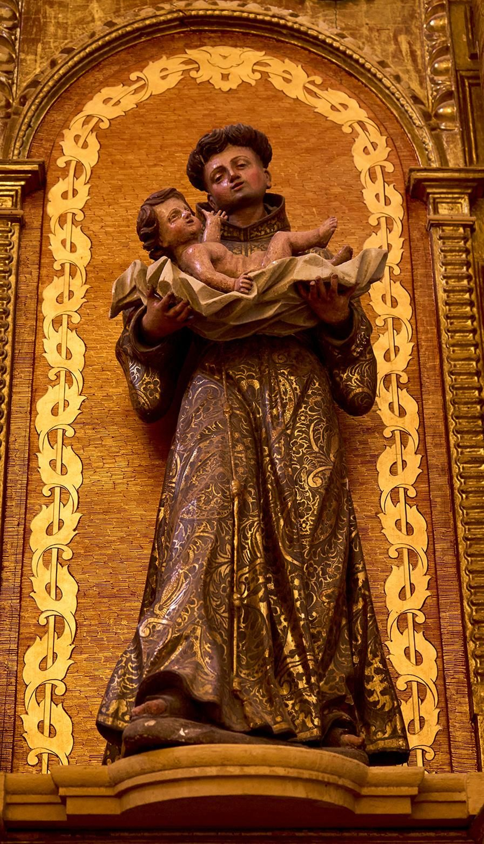 Talla de San Antonio de Padua (siglo XVIII).