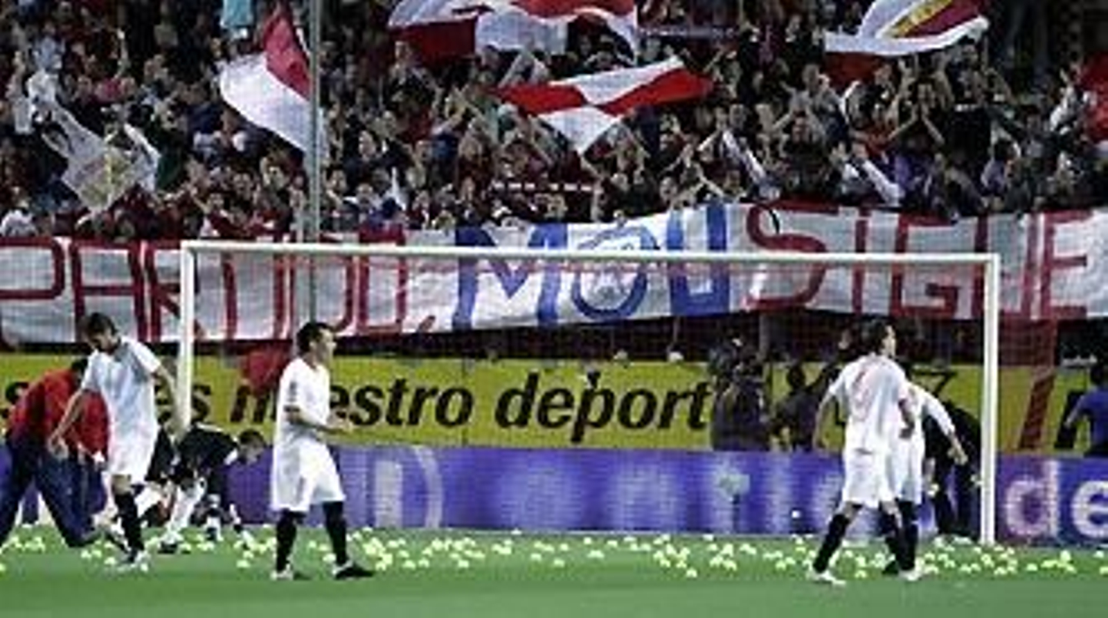 La afición estalla contra los horarios