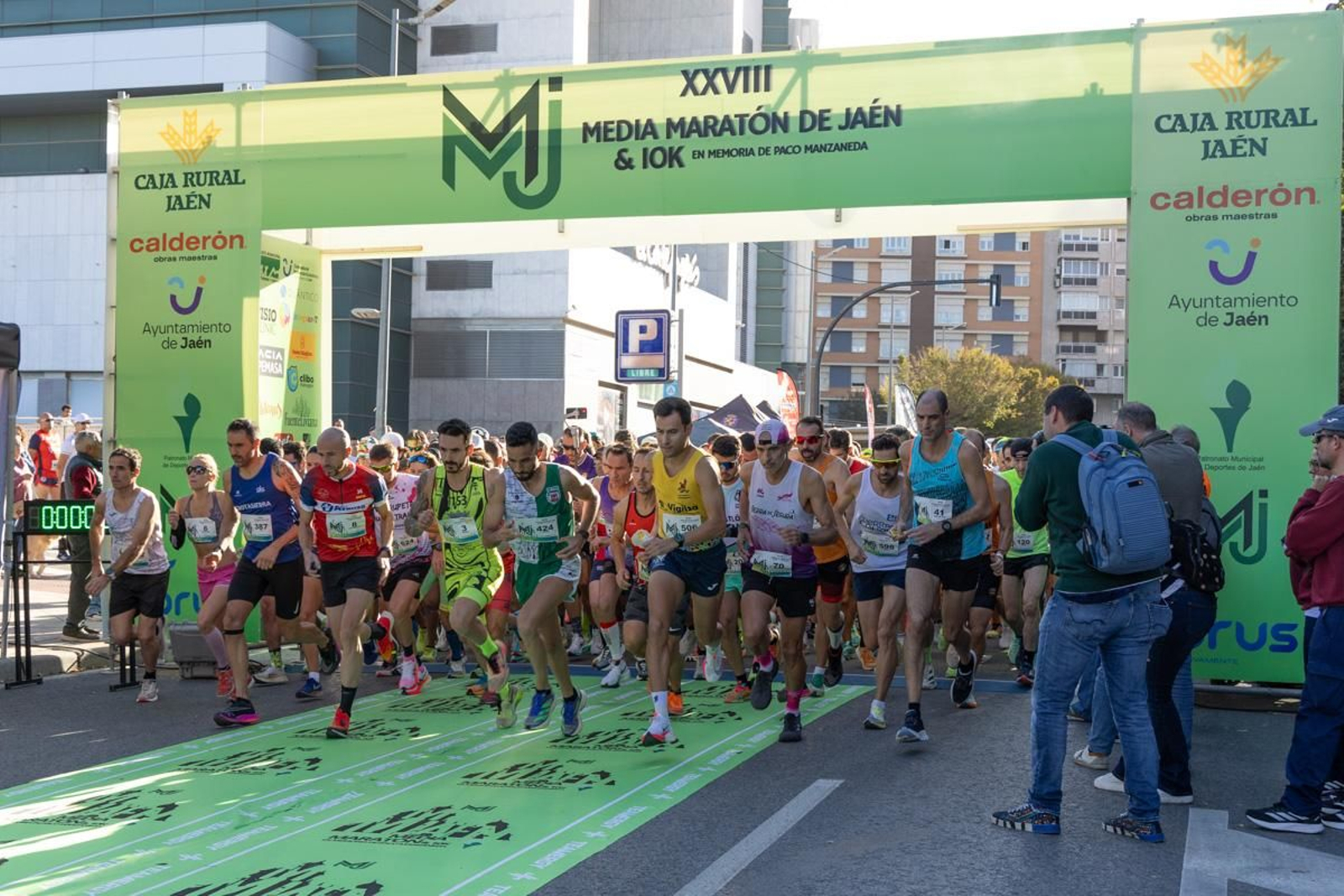 Éxito participativo en la XXVIII Media Maratón 'Ciudad de Jaén', en imágenes