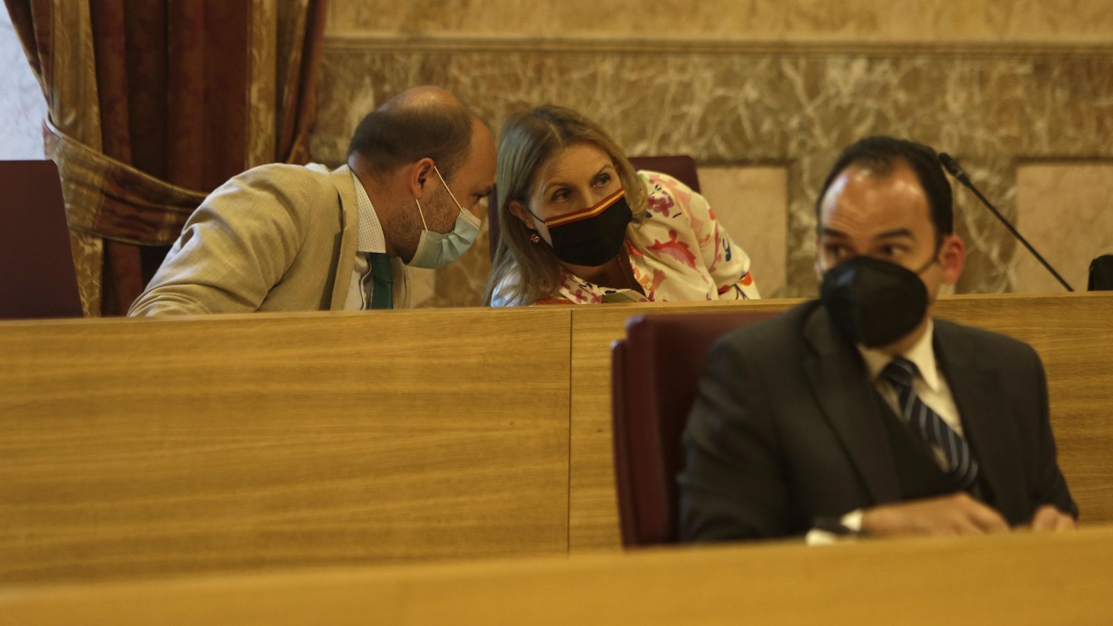 Gonzalo García Polavieja y Cristina Peláez, de Vox.