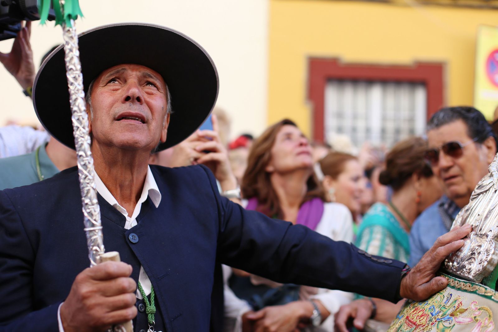 Salida de la Hermandad del Rocío de Triana