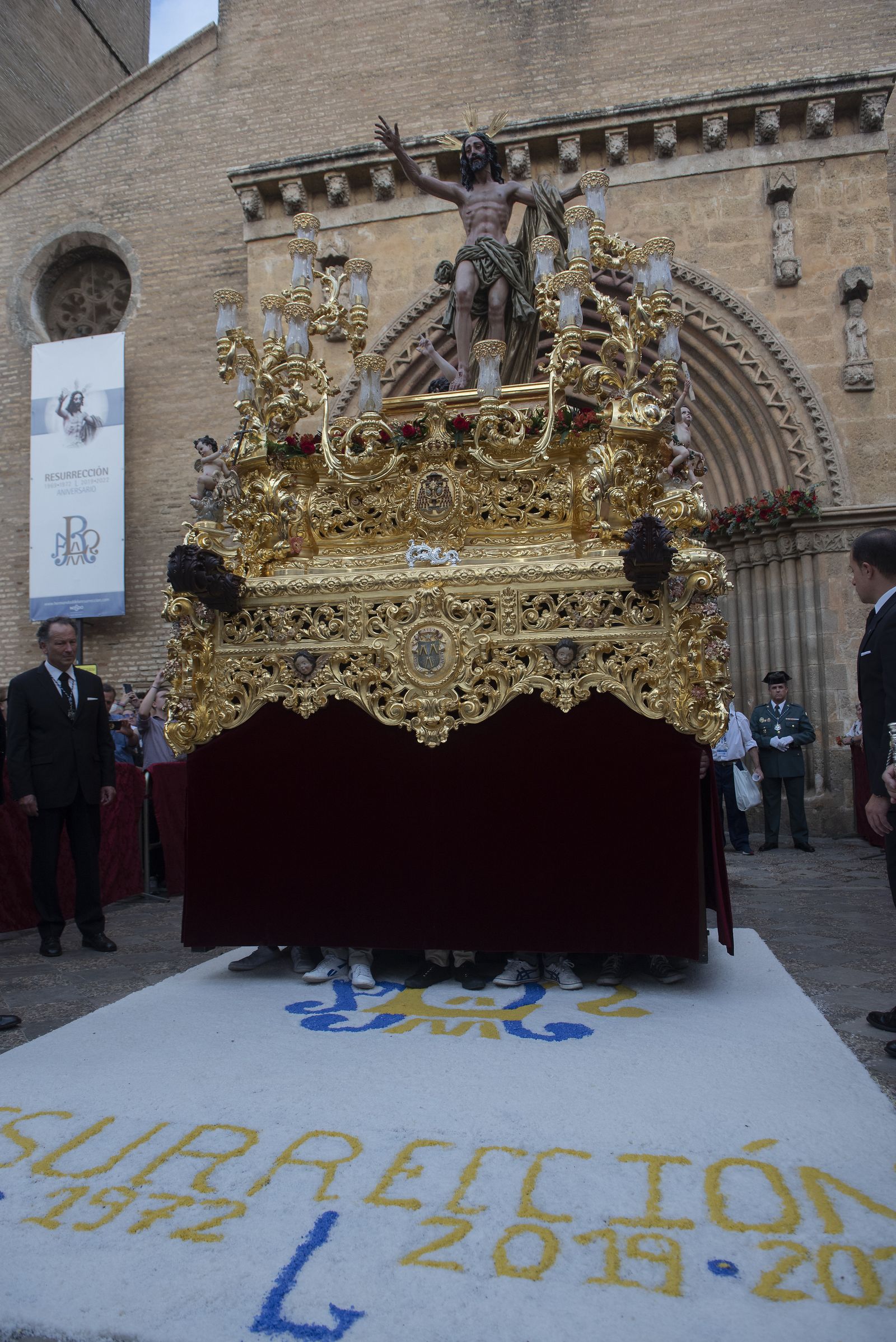 Las imágenes de la salida extraordinaria del Señor de la Resurrección
