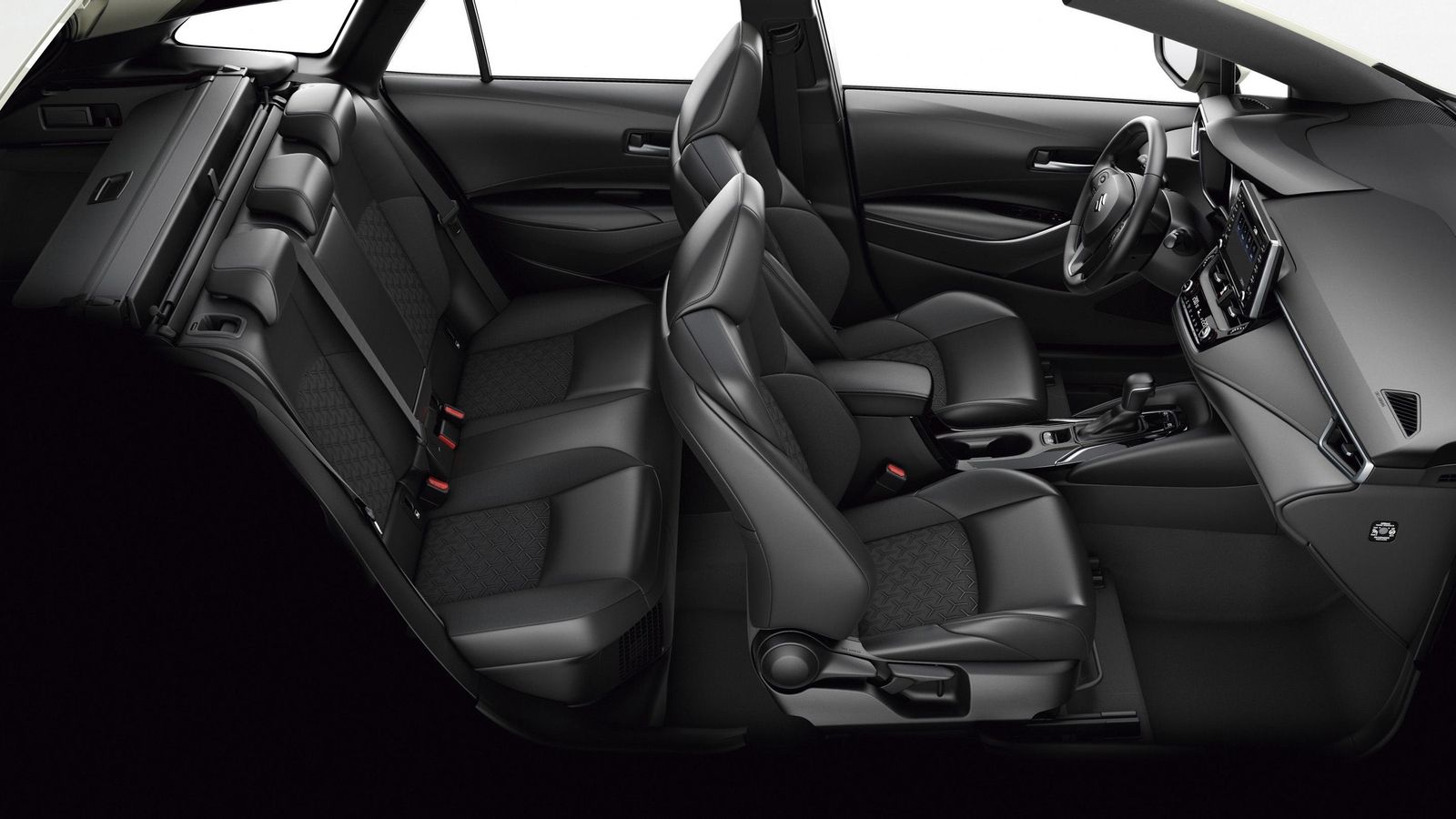 No es el coche compacto más grande, pero sí ofrece una razonable habitabilidad, con buenas cotas de altura y razonable longitudinal: 74 cm.