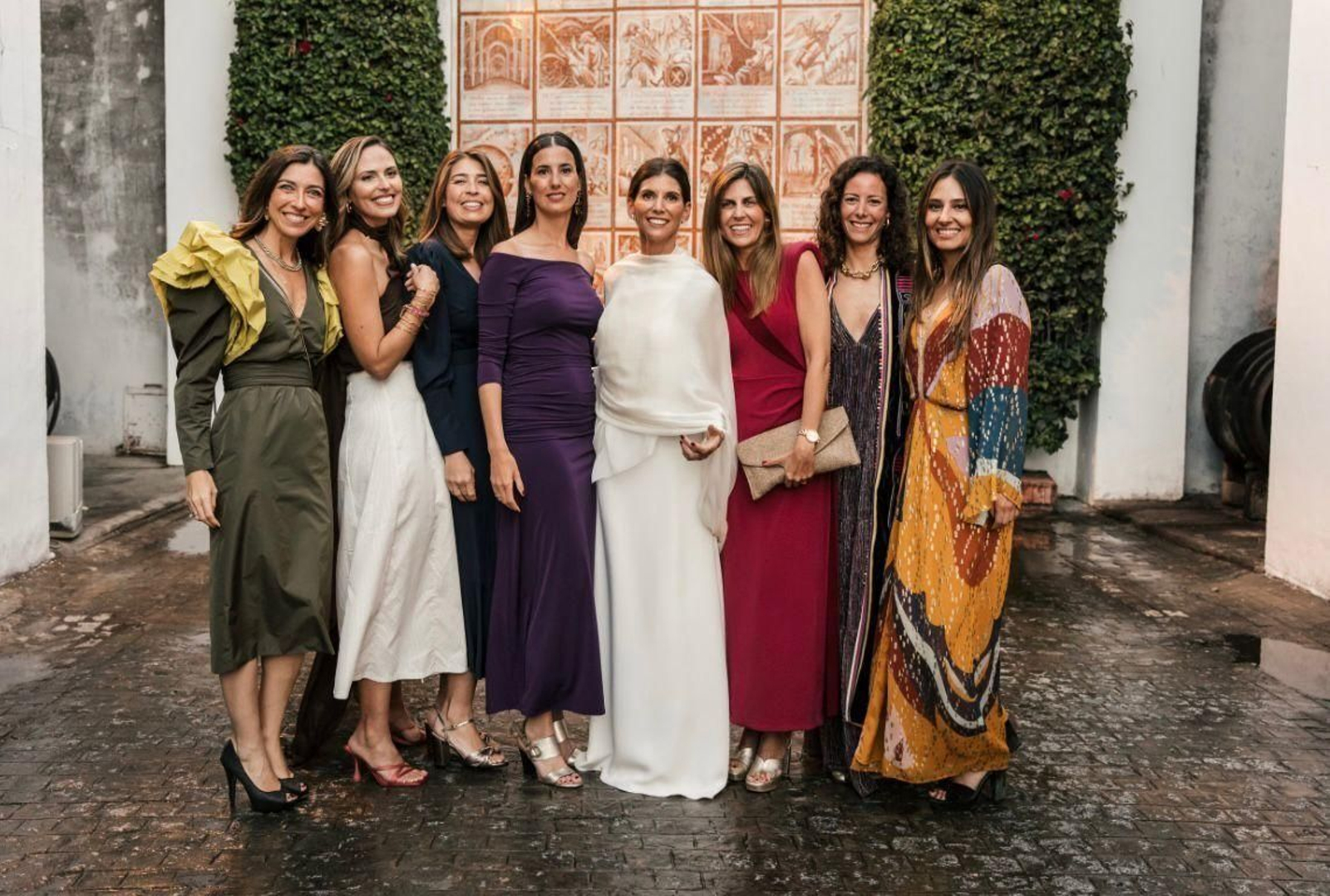 Alejandra Guilloto, Alejandra Hernández,María del Mar Orgambides, Marta Fernández de Mesa, Carlota Reyna, Alia Van Panhuys, Paloma González Cueto y Carmen Ruano. Alejandra Guilloto, Alejandra Hernández,María del Mar Orgambides, Marta Fernández de Mesa, Carlota Reyna, Alia Van Panhuys, Paloma González Cueto y Carmen Ruano.