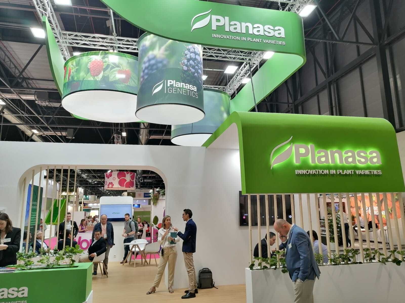 Estand de Planasa.