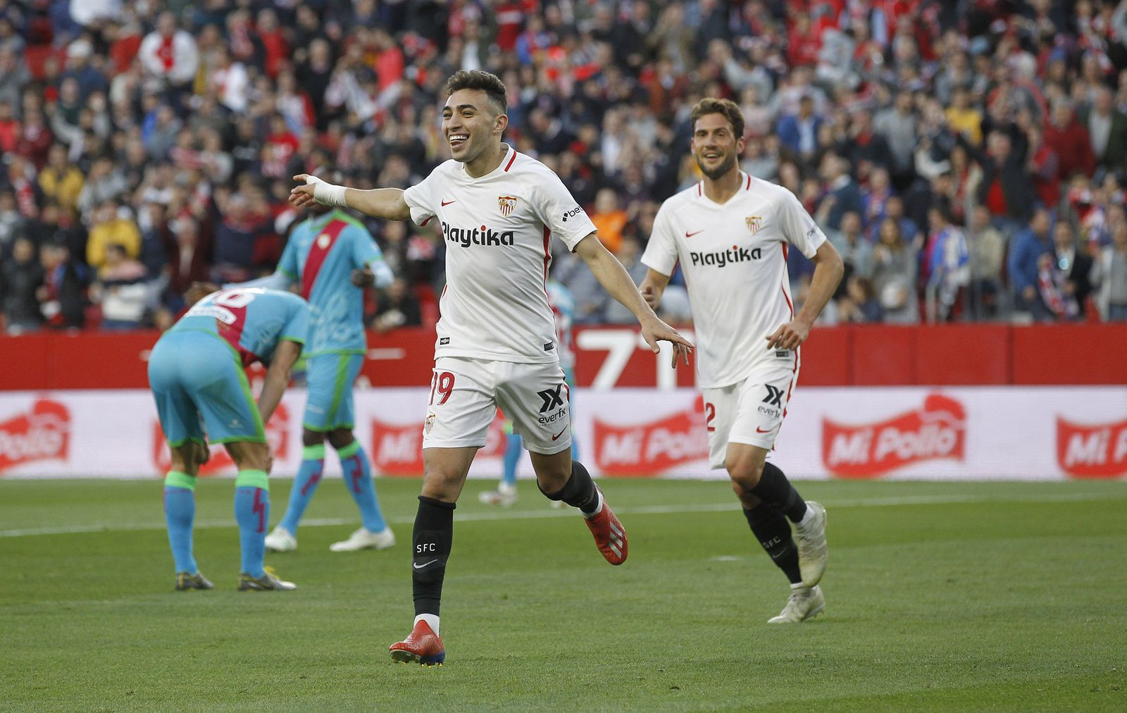 Todas las fotos del Sevilla-Rayo Vallecano