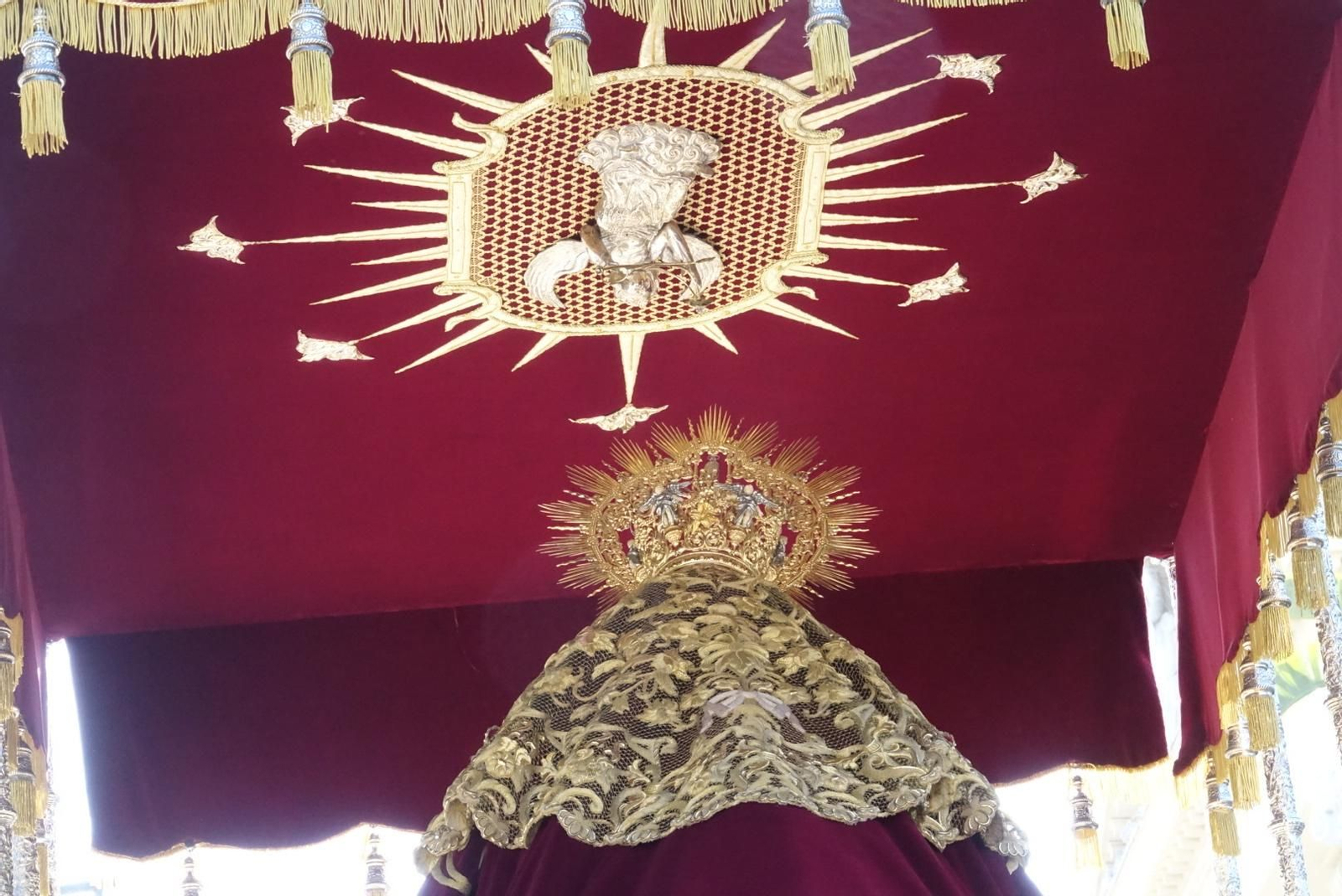 Las fotos de Descendimiento en el Viernes Santo de Málaga Las fotos de Descendimiento en el Viernes Santo de Málaga