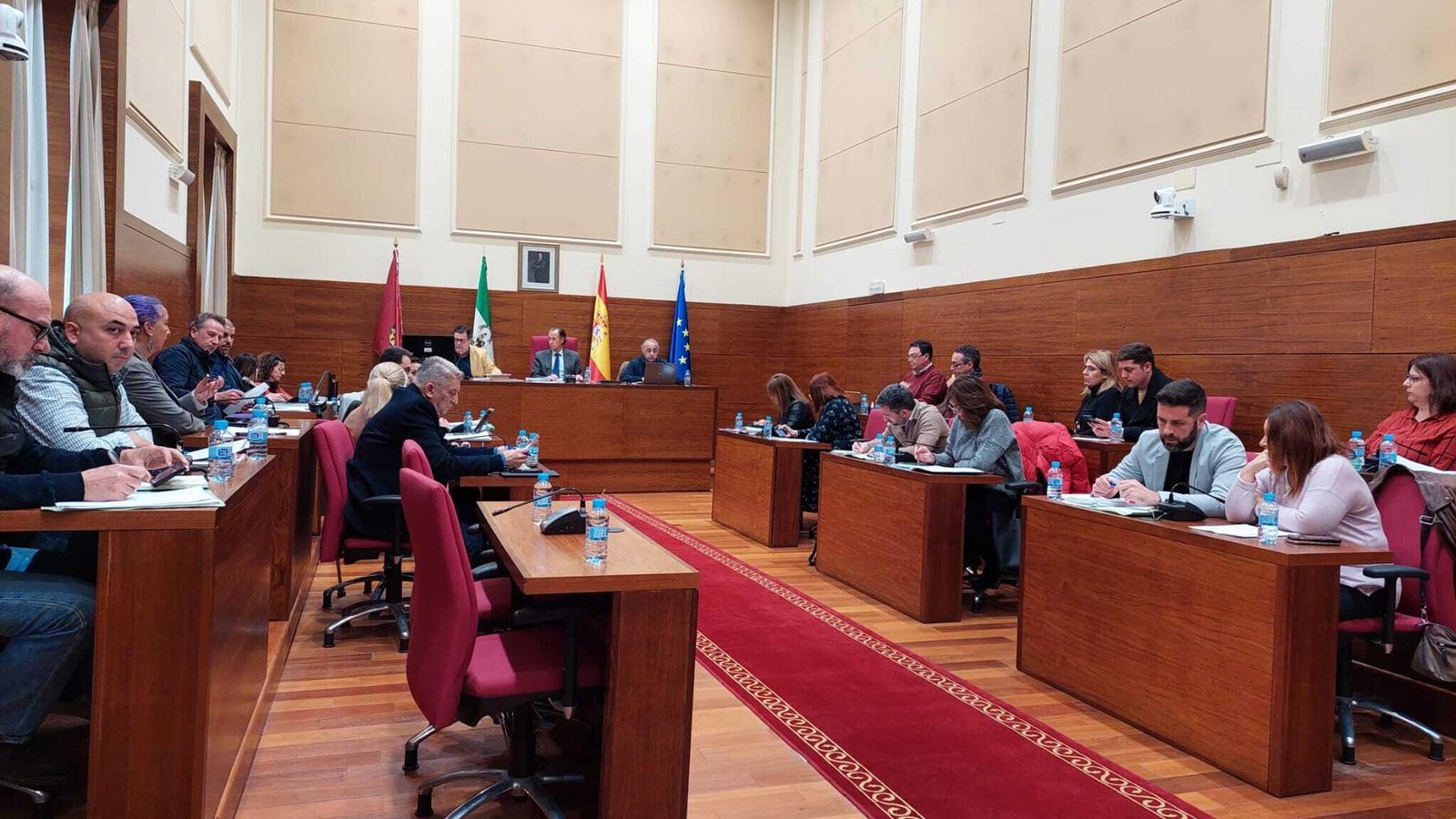 El Pleno ratificó la renuncia de la concejala de Ciudadanos María José Batista.