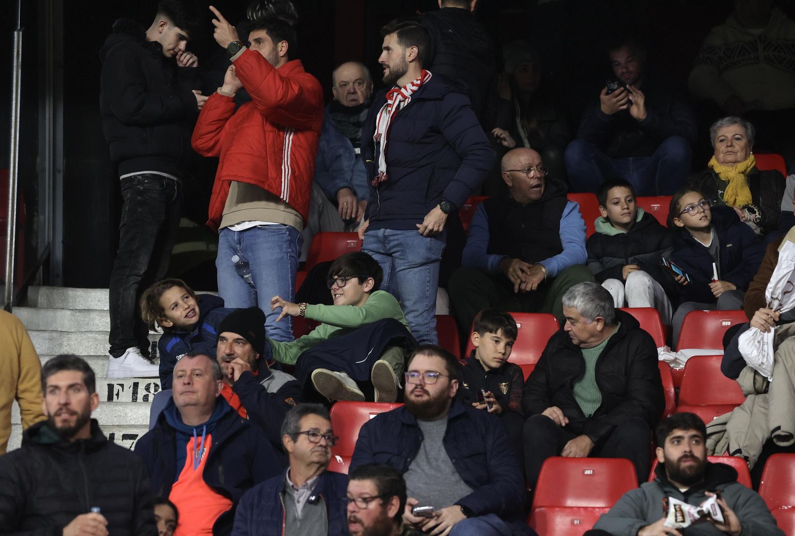 Búscate en el partido Sevilla Valencia