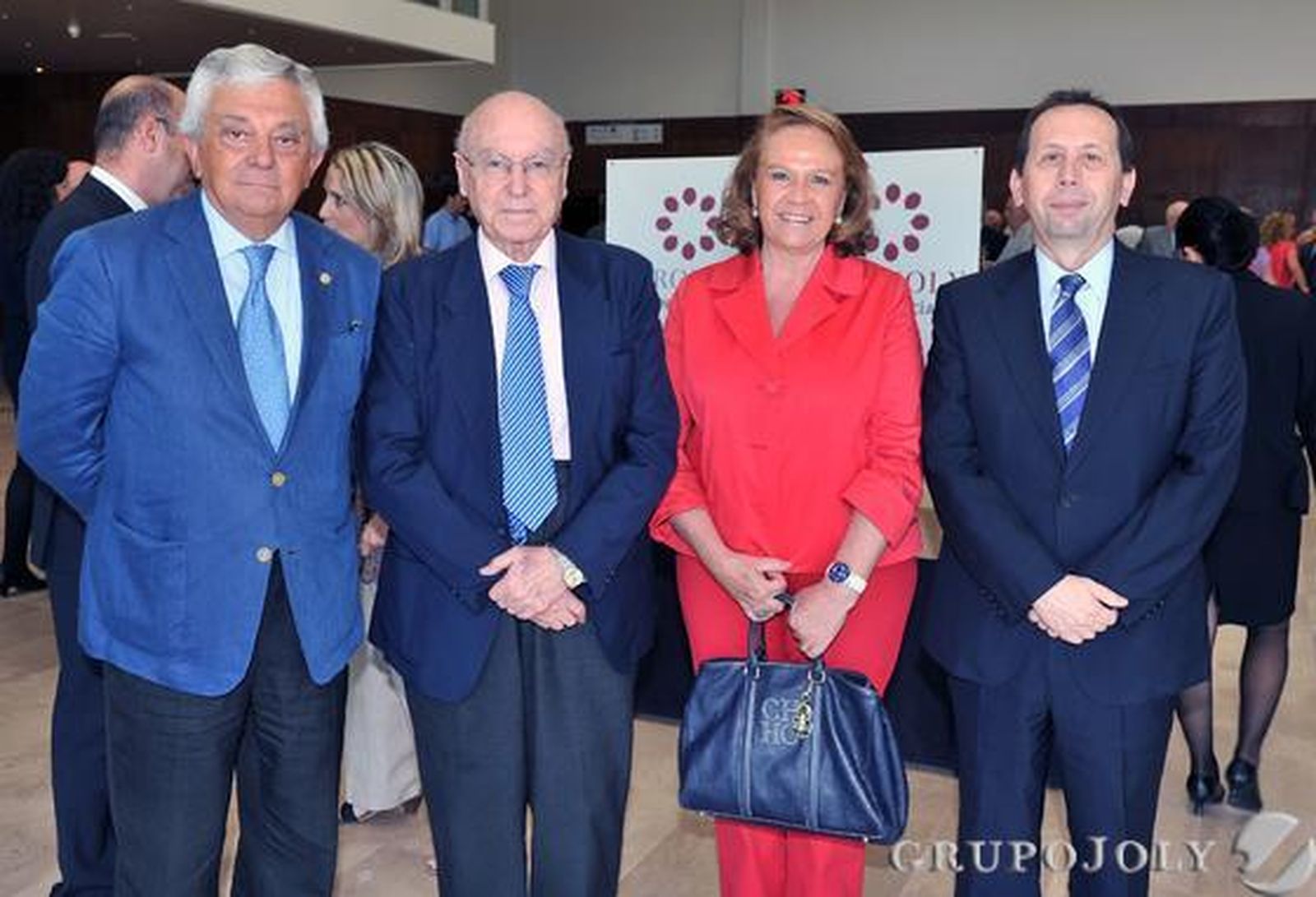Francisco Herrero, Leopoldo Parias, Juan Reguera, Gregorio Serrano, Juan Carlos Fernández, José Luis Manzanares, Concha Yoldi, Carlos Rojas y Antonio Carrillo.

Foto: Victoria Hidalgo / Juan Carlos Vazquez