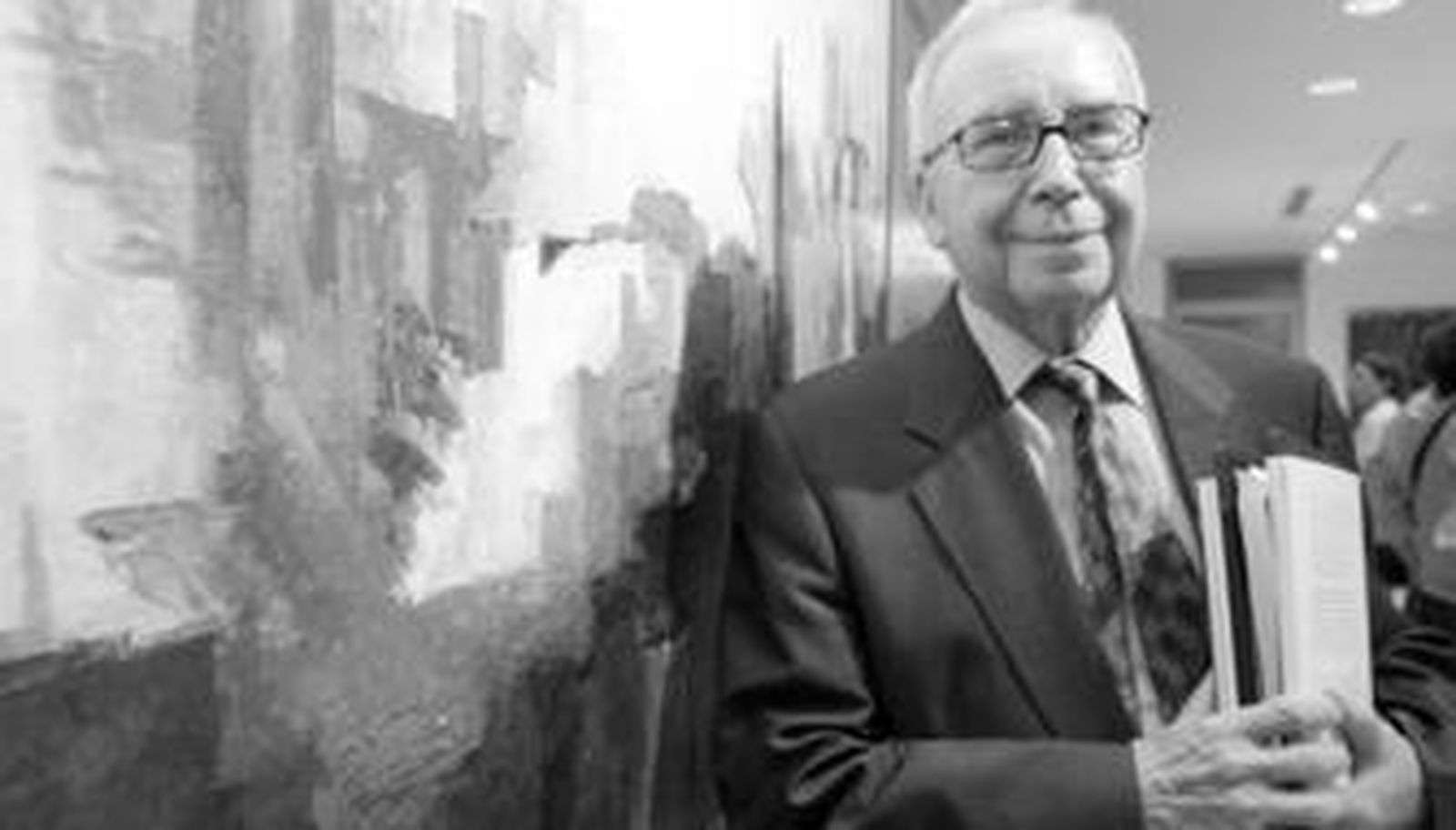 El poeta cordobés, uno de los principales representantes de Cántico, en una imagen de archivo.