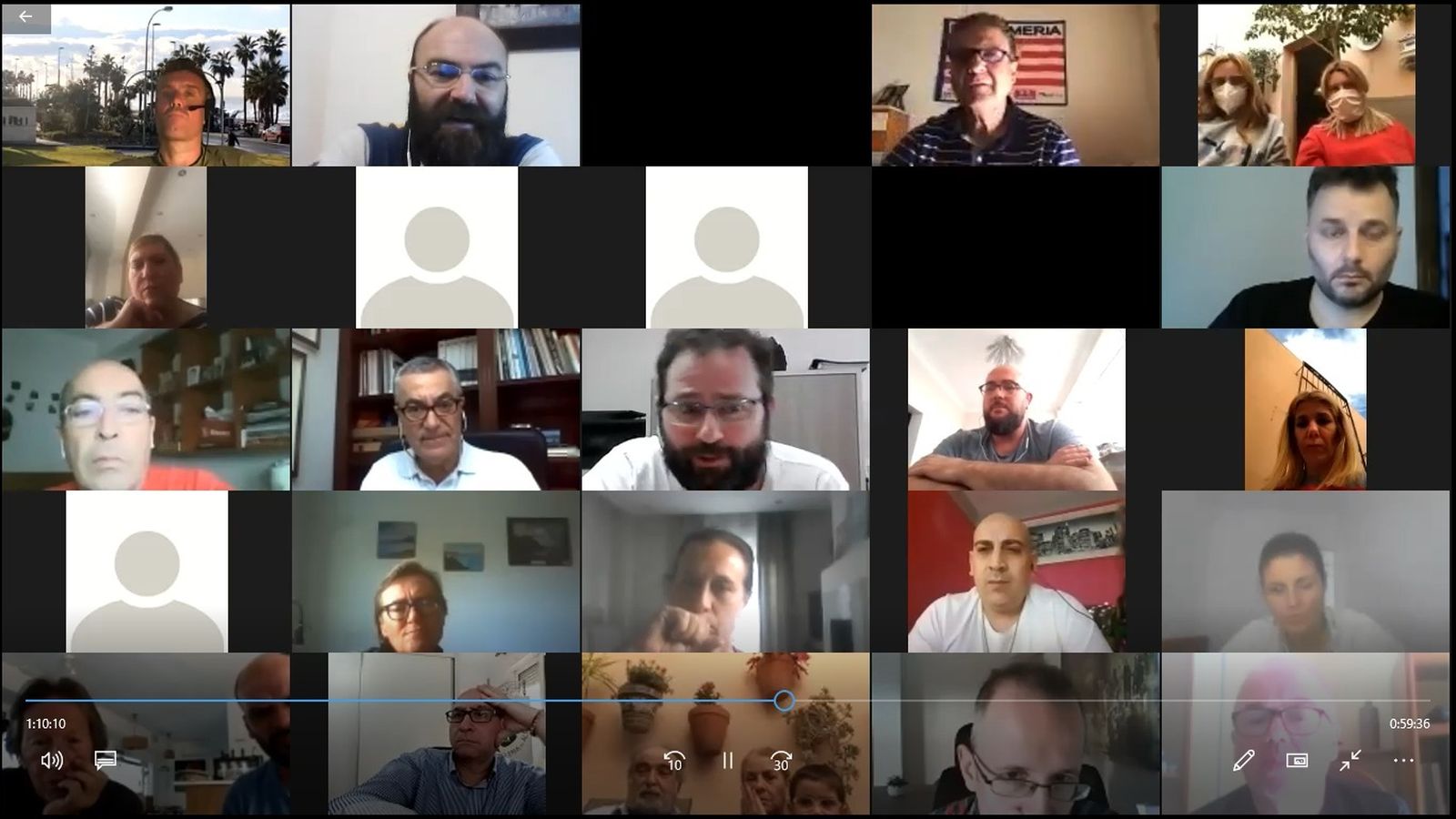 Mediante un Webinar, el gerente de la Empresa Municipal Turismo de Almería (EMAT), Carmelo Torres, junto al presidente de ASHAL, Diego García y el personal técnico, informaron de los nuevos protocolos.