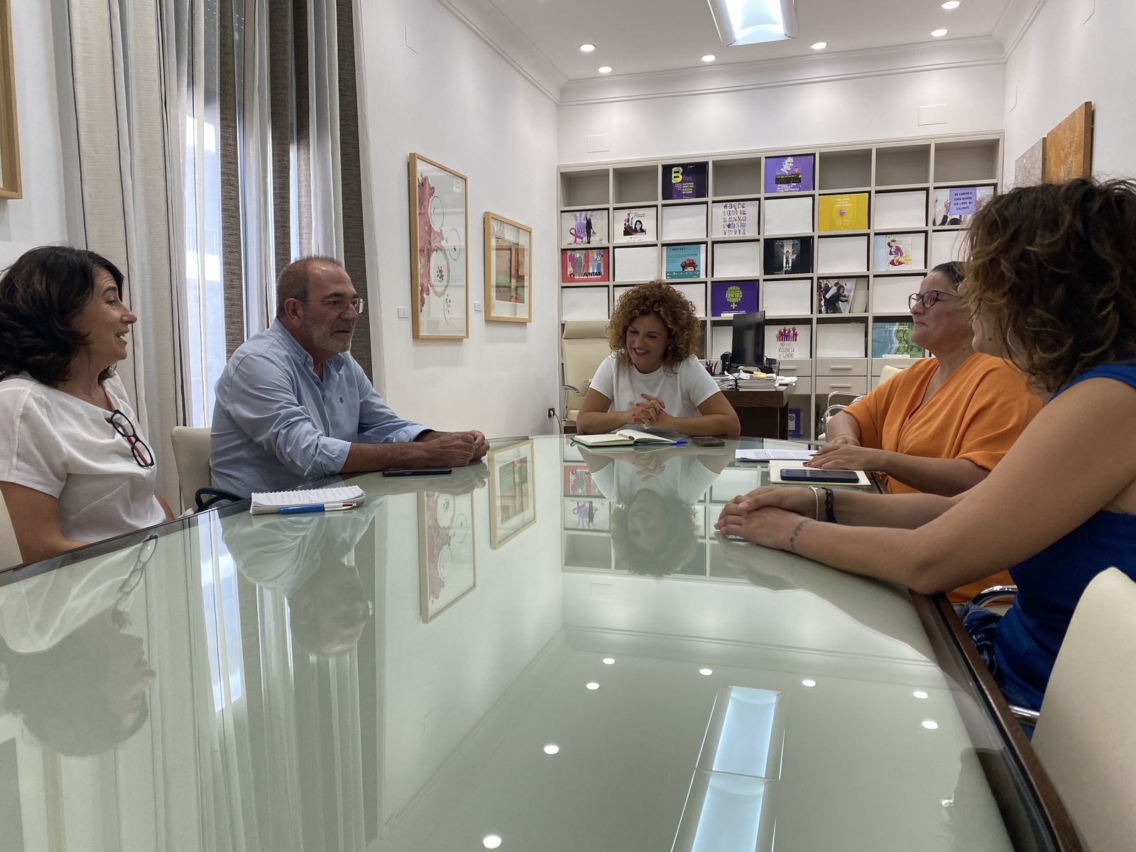 Encuentro en la sede de la Diputación de Huelva.