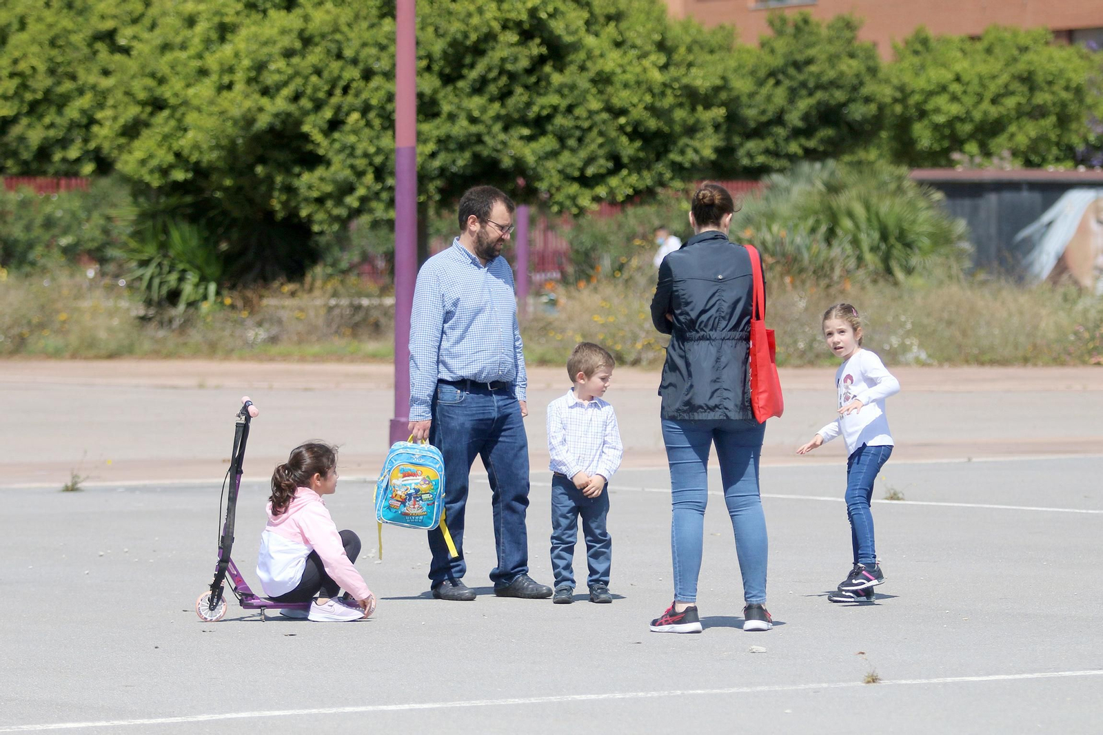 Fotogalería Los niños salen a la calle tras 43 días de confinamiento por coronavirus