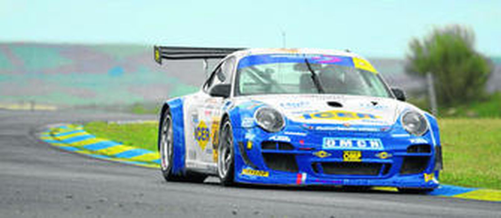 Álvaro Fontes, al volante de su Porsche en la prueba celebrada el pasado fin de semana en Zaragoza.