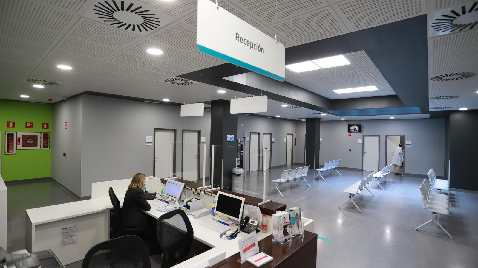 Sala de espera del Hospital Quirónsalud Huelva. Sala de espera del Hospital Quirónsalud Huelva.