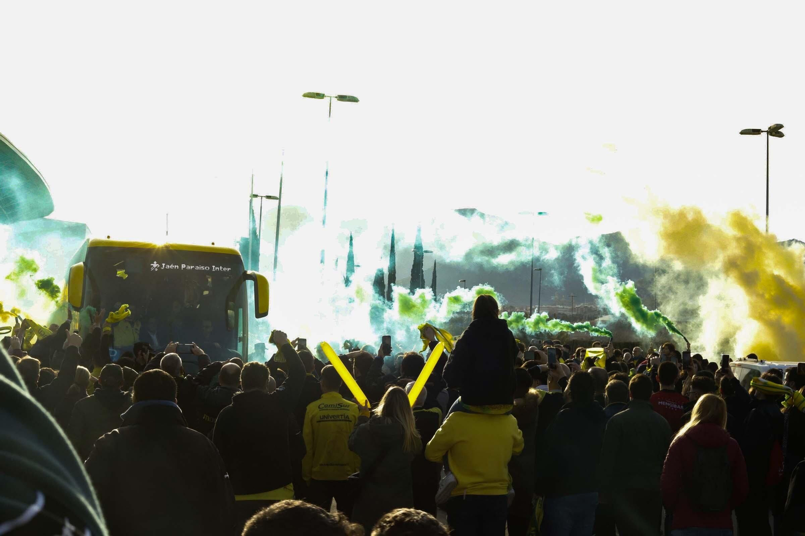 Así se ha vivido la 'fan zone' de la Supercopa de España y el recibimiento al Jaén FS