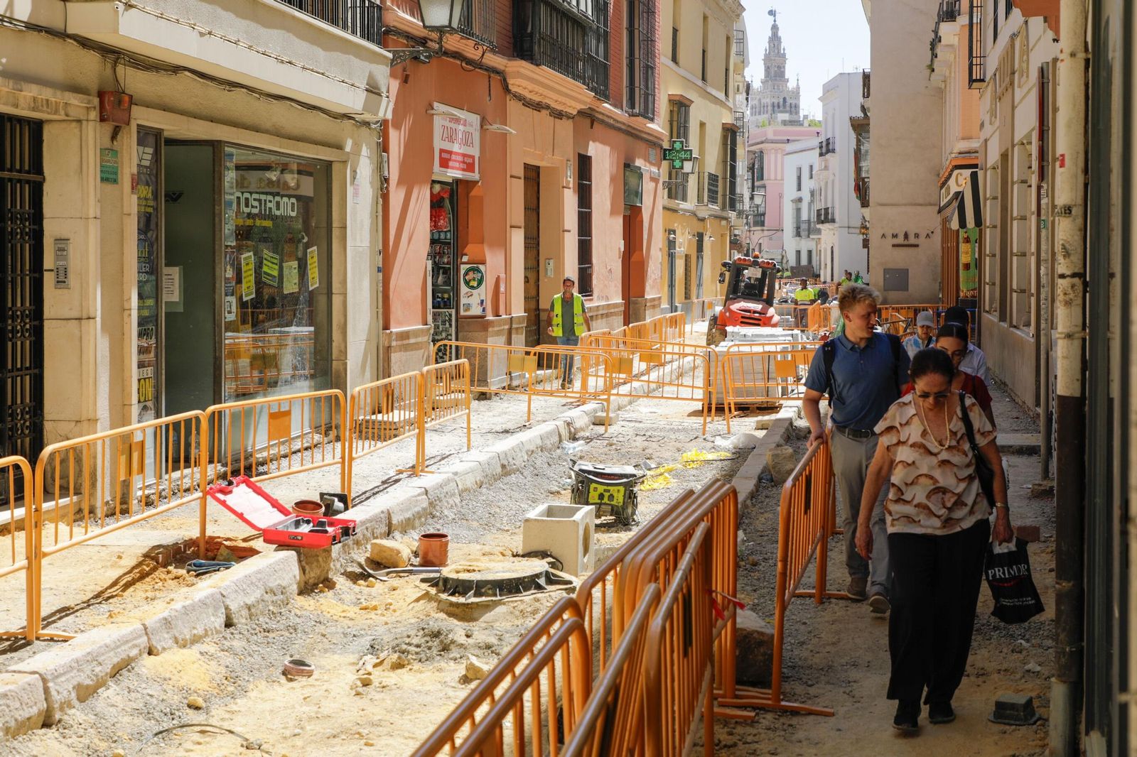 Las fotos de las obras en la calle Zaragoza de Sevilla