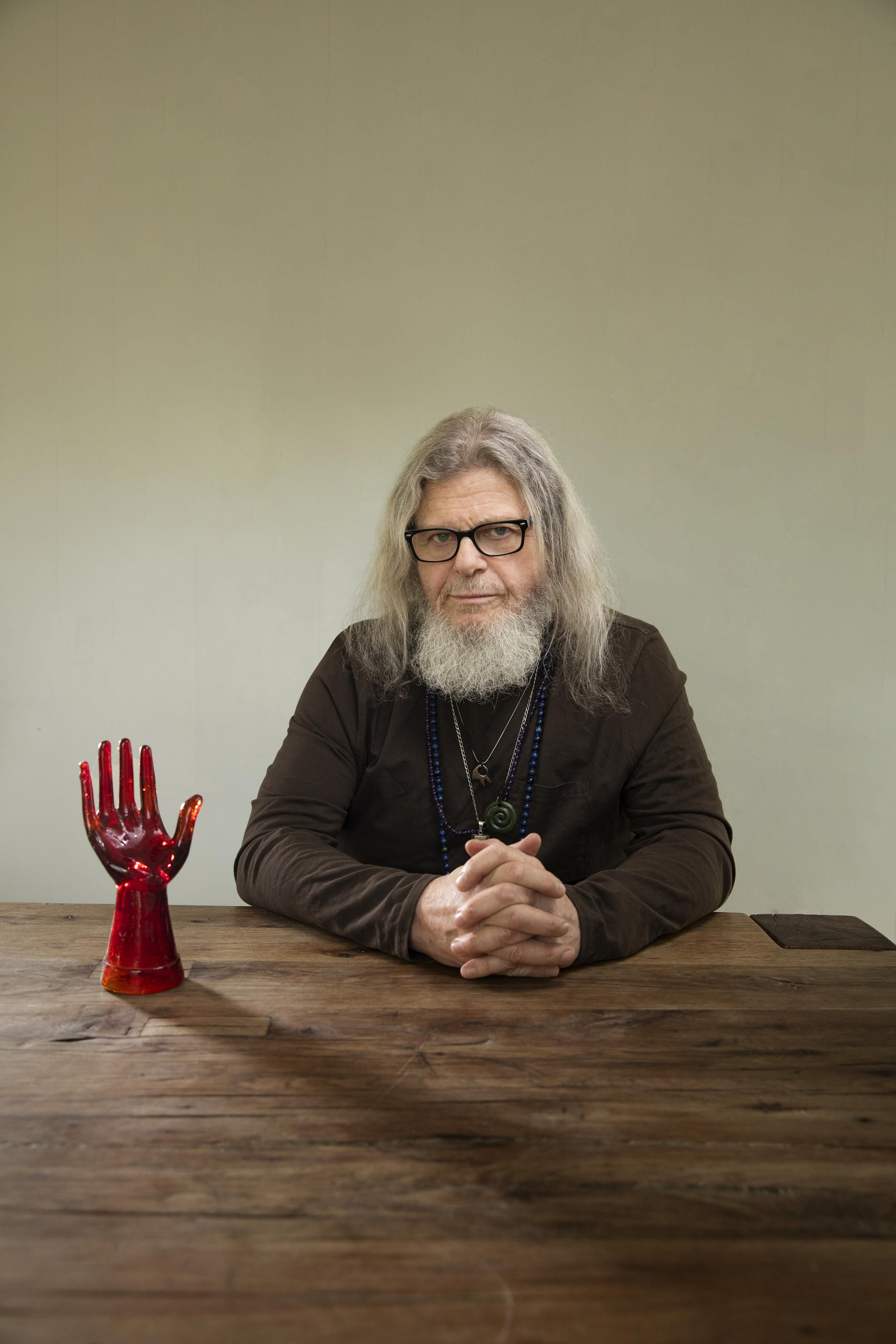 Imagen promocional de Gustavo Santaolalla.