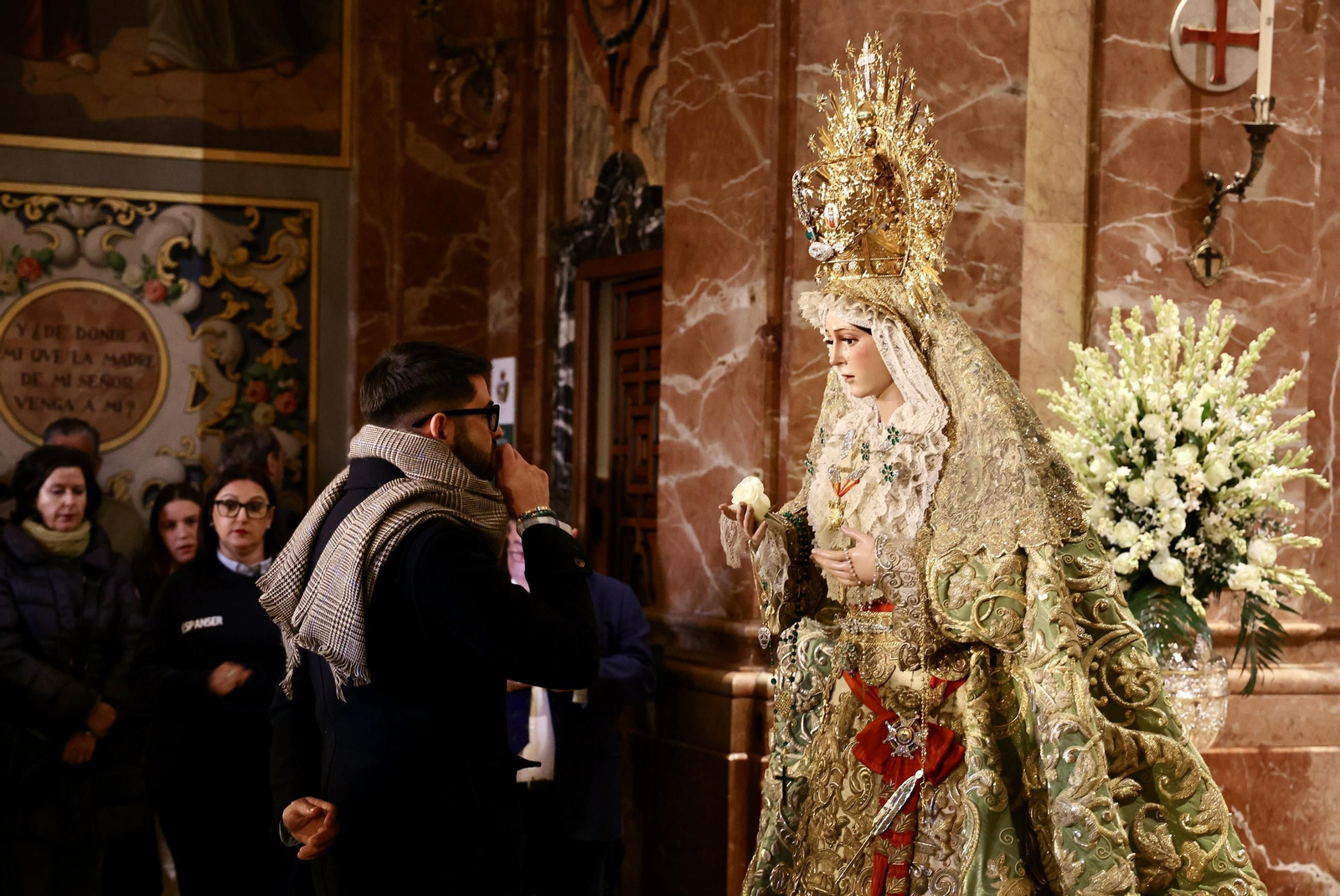La vuelta de la Esperanza Macarena tras la restauración de Manzano, en imágenes