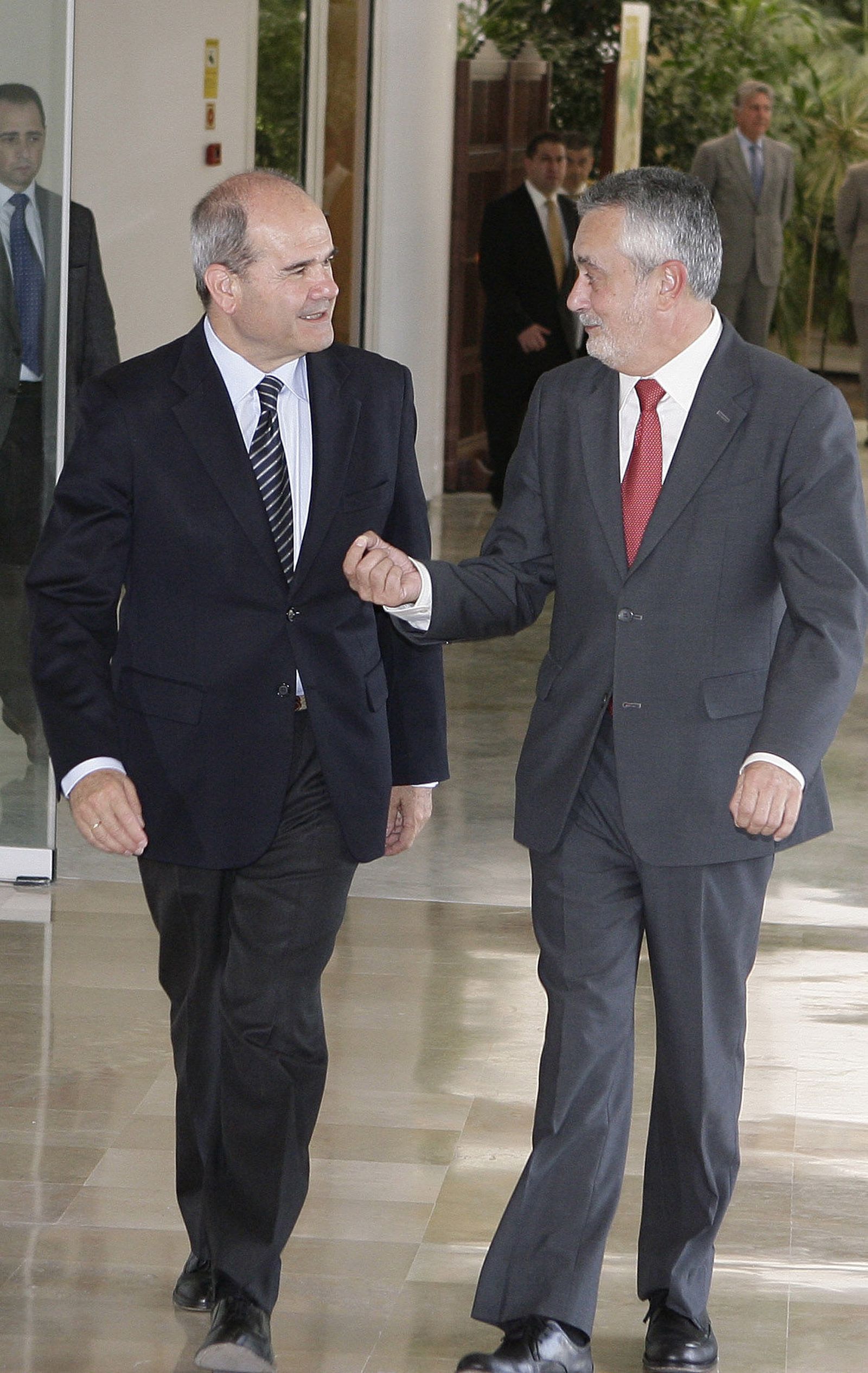 Los ex presidentes Manuel Chaves y José Antonio Griñán, acusados por el fraude de los ERE.