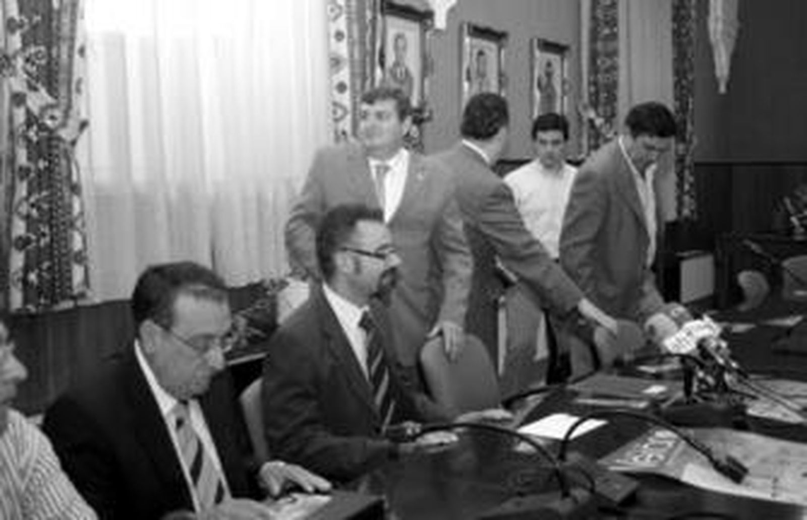 La sala de juntas del campus de La Merced quedó abarrotada por los representantes de los municipios.