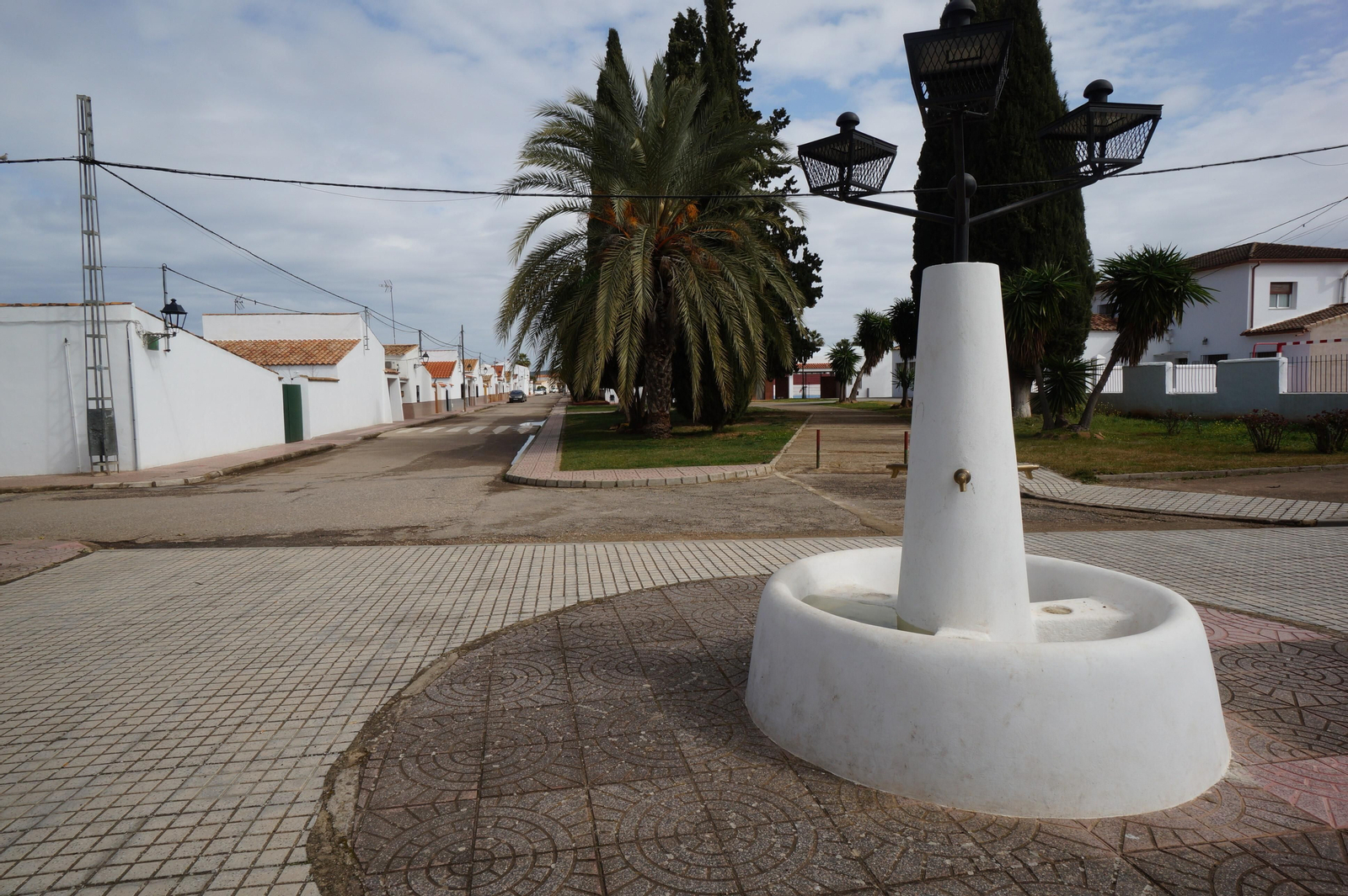 Un paseo fotográfico por la localidad cordobesa de Algallarín Un paseo fotográfico por la localidad cordobesa de Algallarín