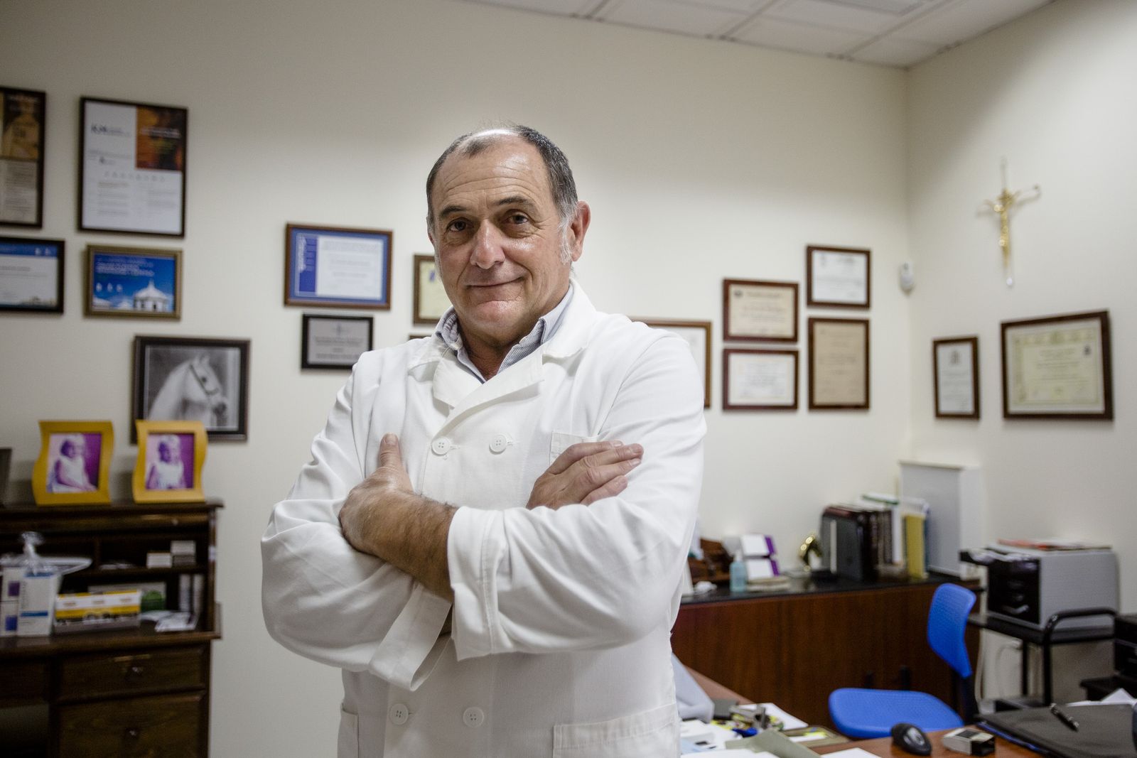 “Es fundamental buscar un cirujano plástico con título de especialista”