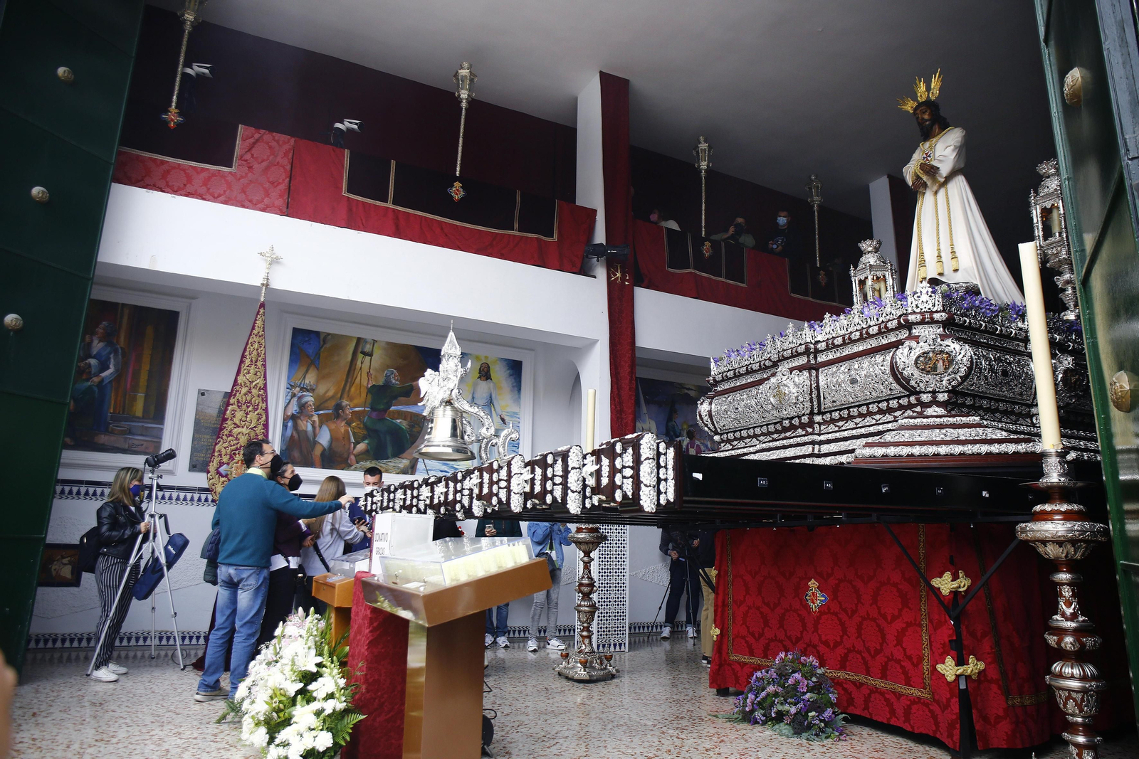 Las fotos del Lunes Santo en Málaga: la devoción en el barrio de La Trinidad