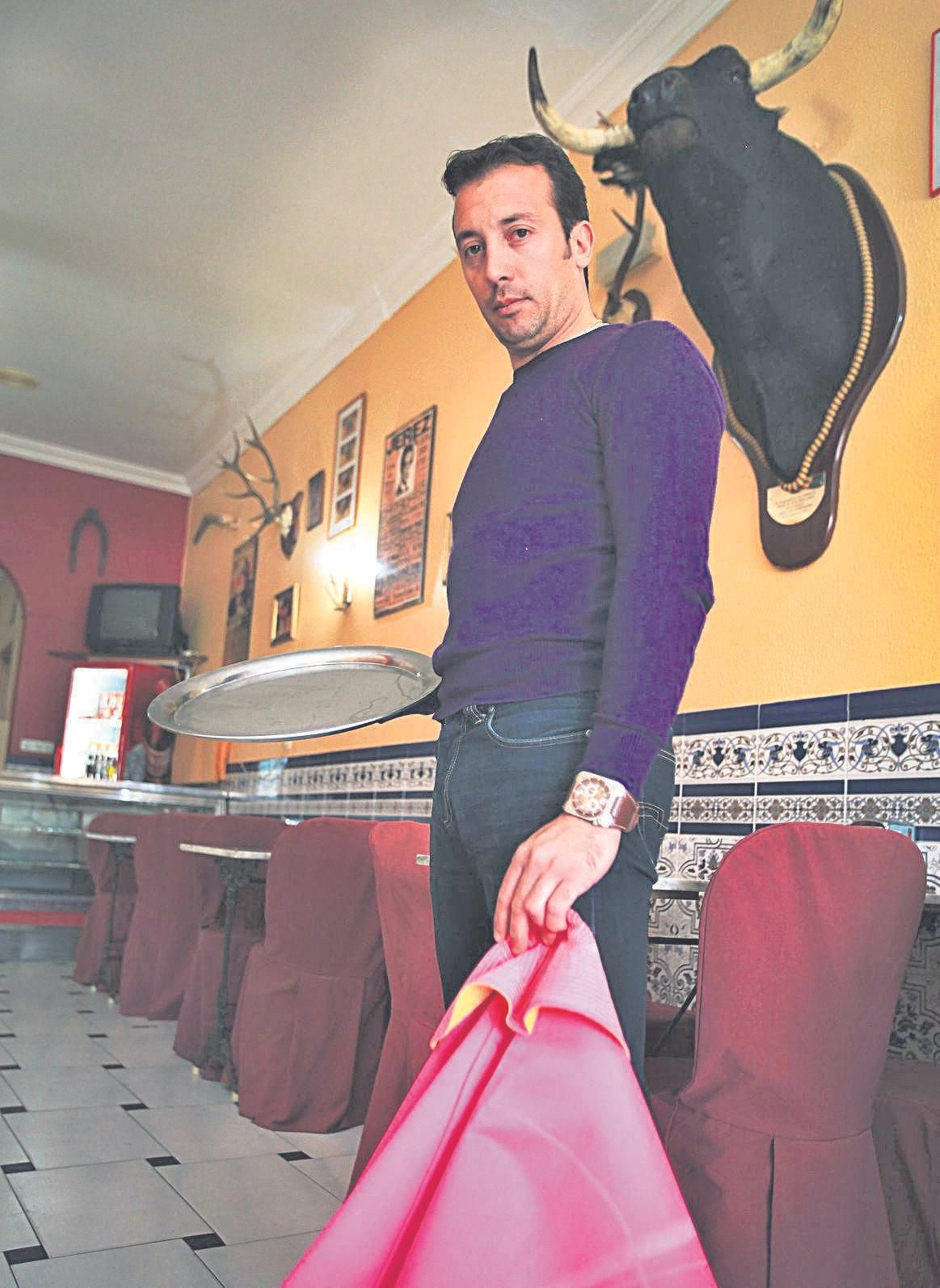 El torero, en su negocio de la calle Córdoba.