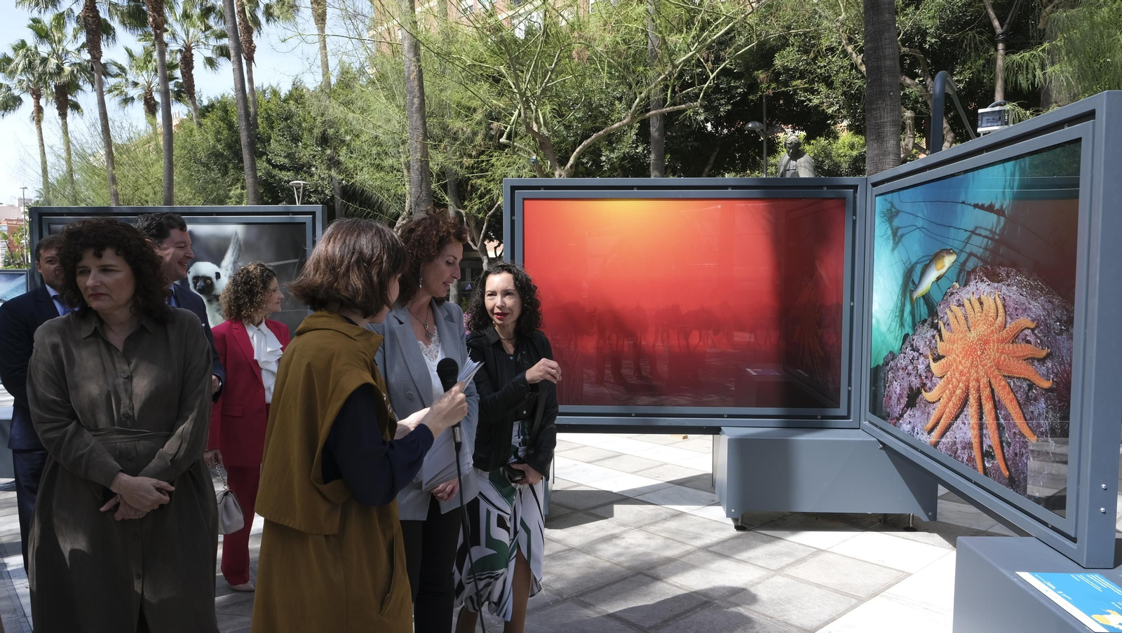 Imágenes de la exposición fotográfica 'Los Colores del Mundo', de la Fundación La Caixa