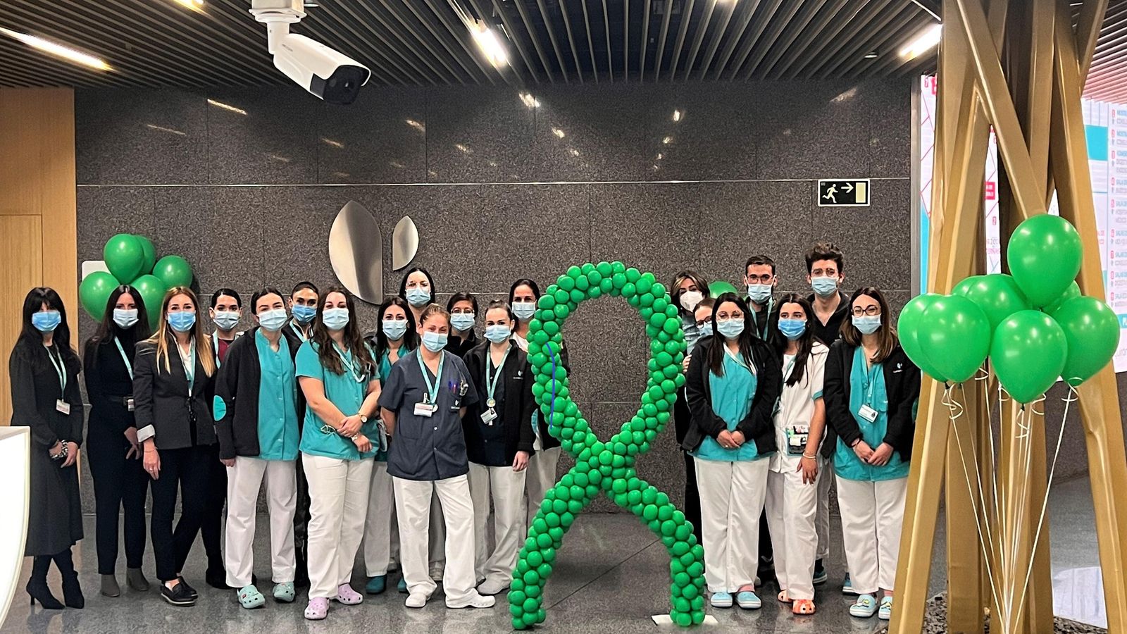 Profesionales del Quirónsalud en el Día de la lucha contra el cáncer. Profesionales del Quirónsalud en el Día de la lucha contra el cáncer.