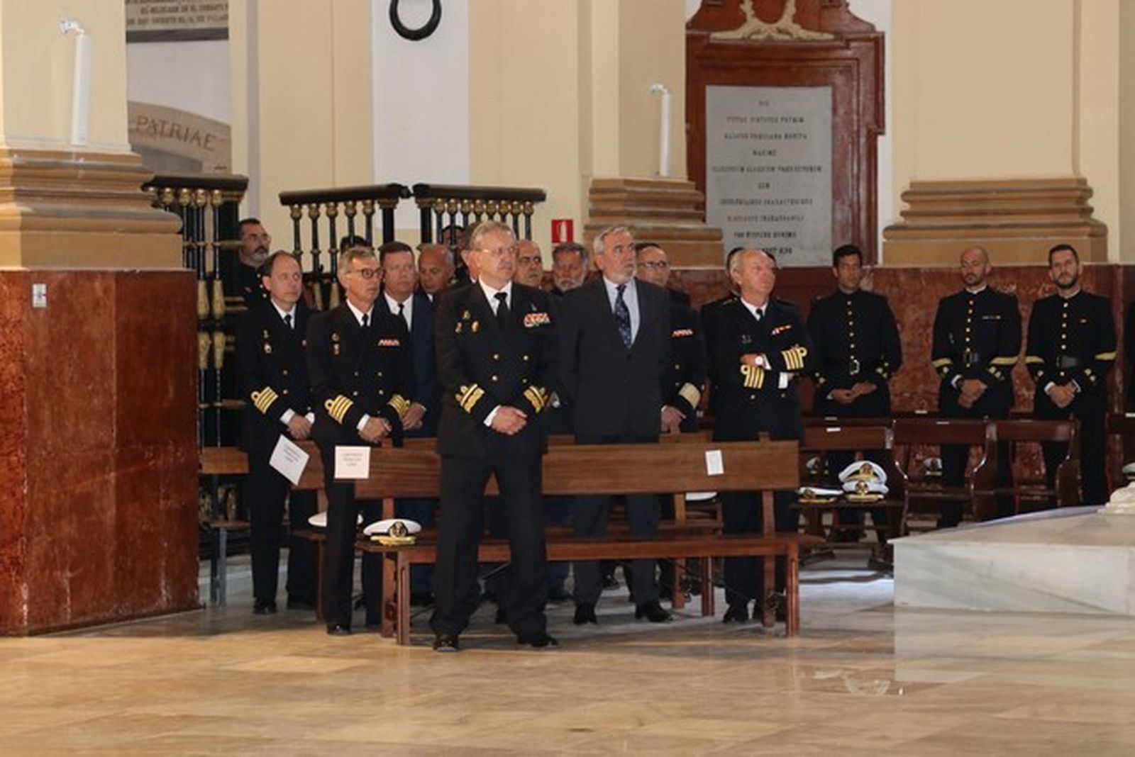Misa en San Fernando por el fallecimiento del Almirante Jefe del Estado Mayor de la Armada