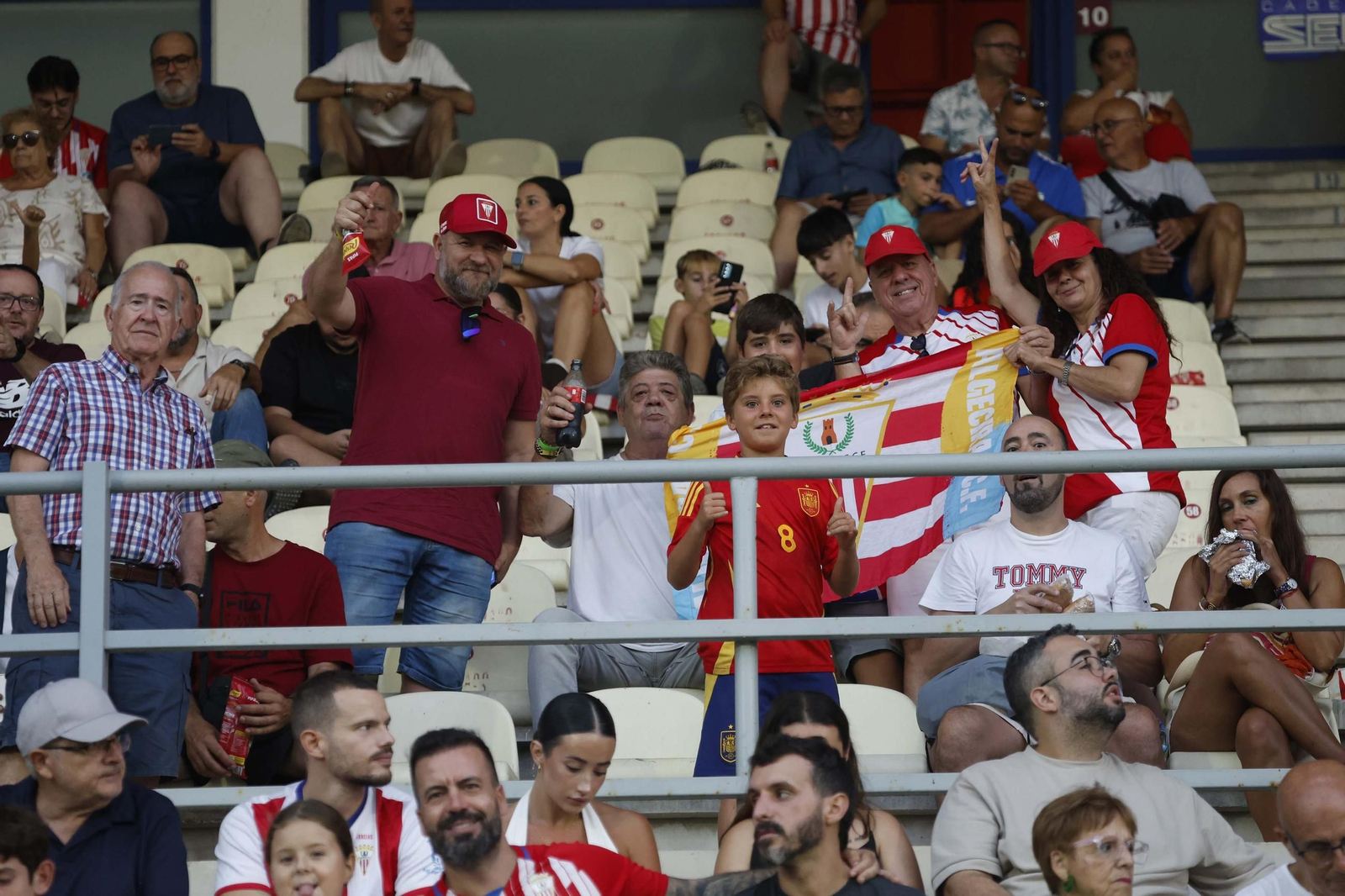 Las fotos del amistoso entre el Algeciras CF y el Xerez DFC en el Nuevo Mirador